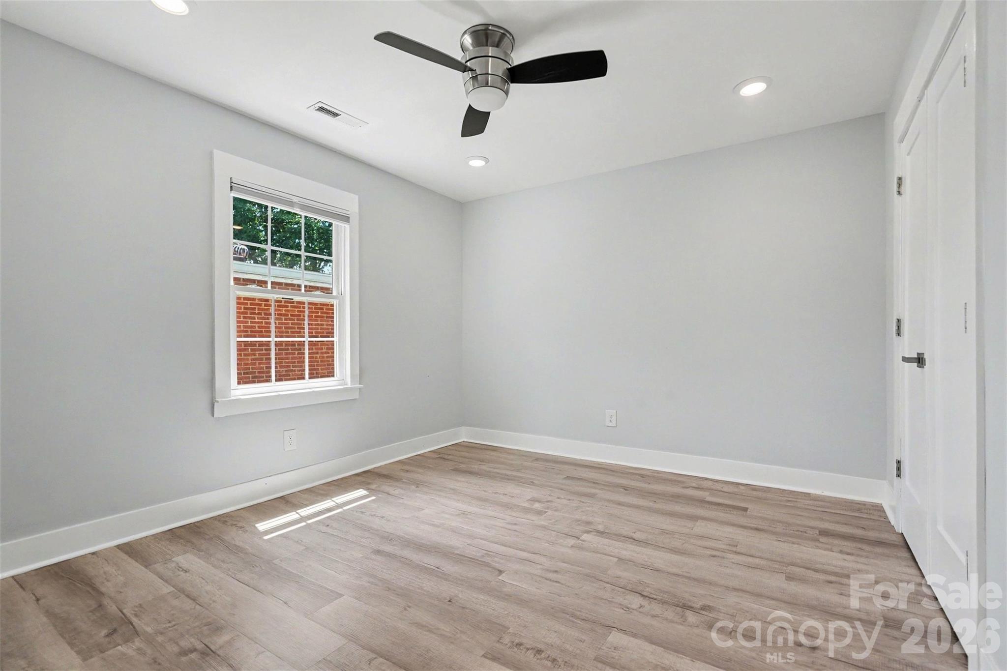 1524 Newcastle Street Property Photo 34