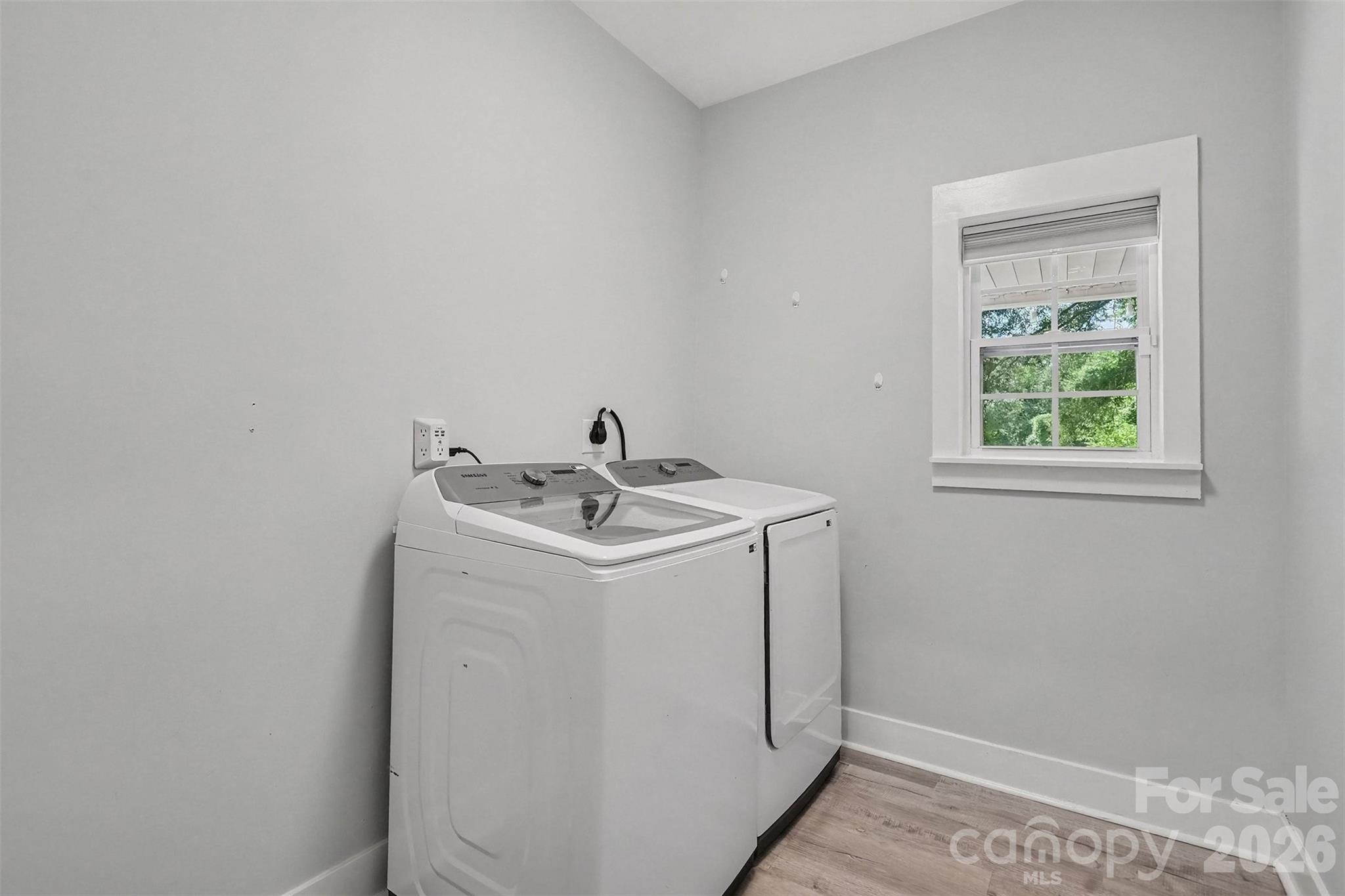 1524 Newcastle Street Property Photo 37