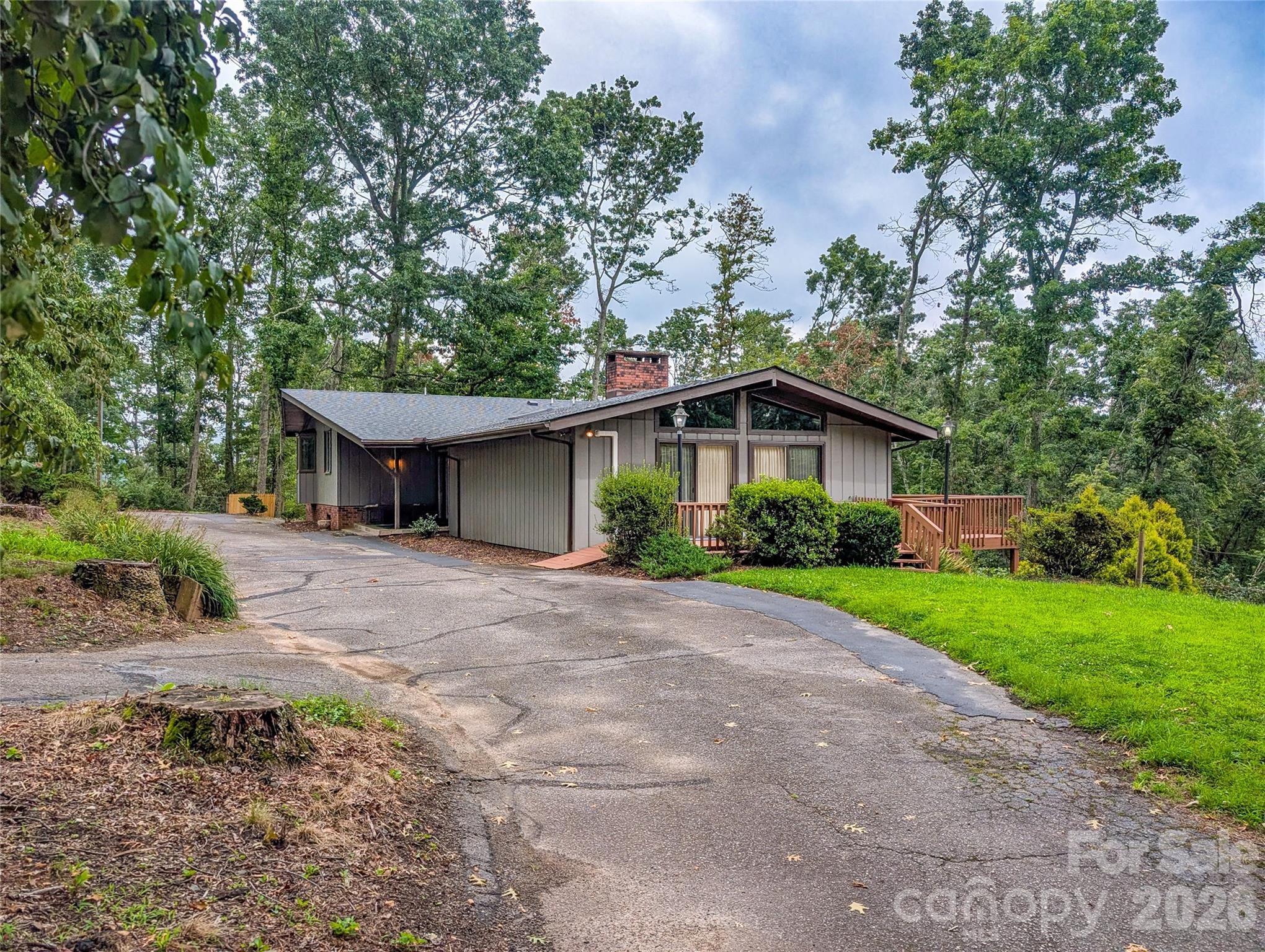 520 Washburn Road Property Photo 1