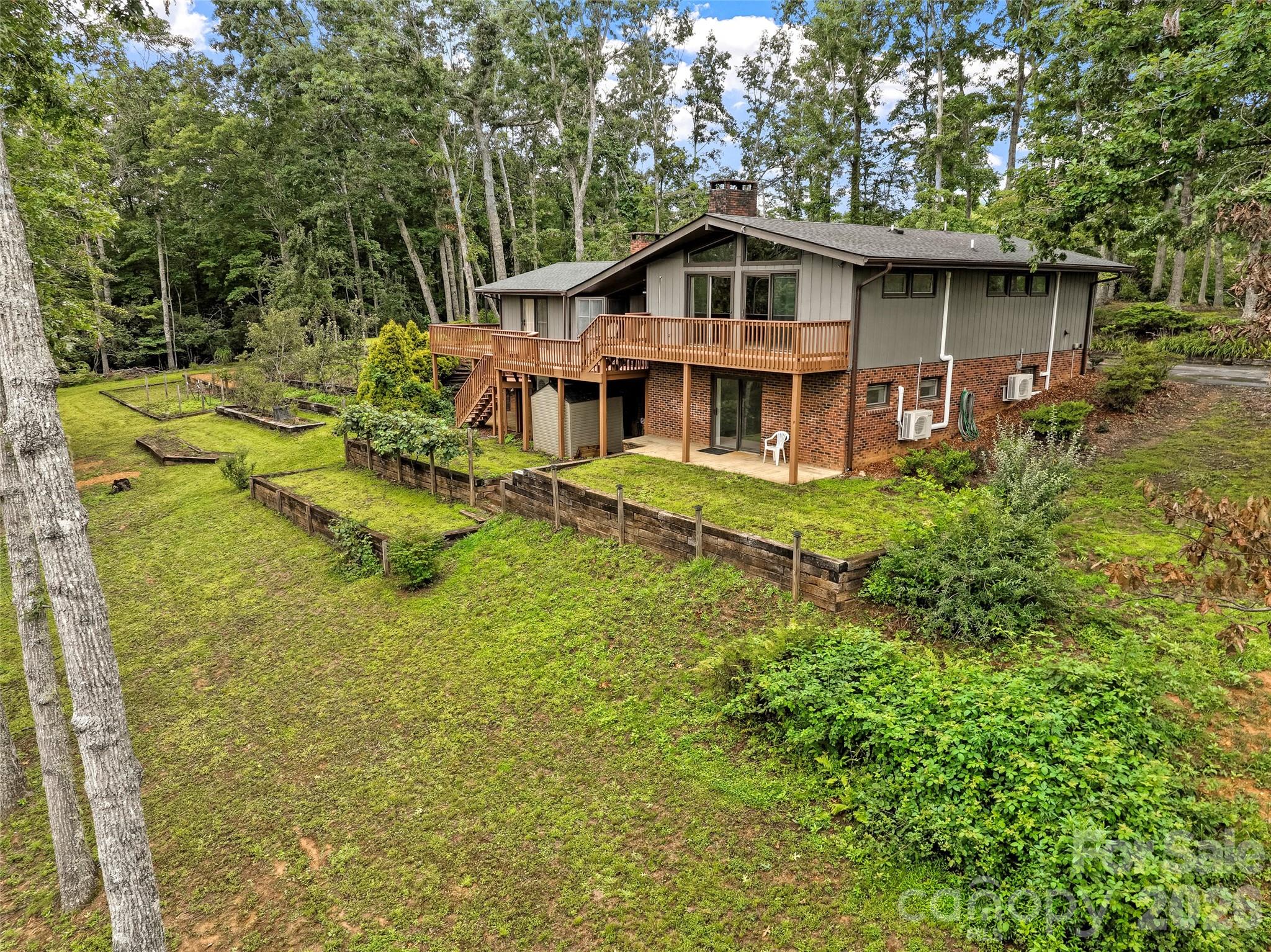 520 Washburn Road Property Photo 7