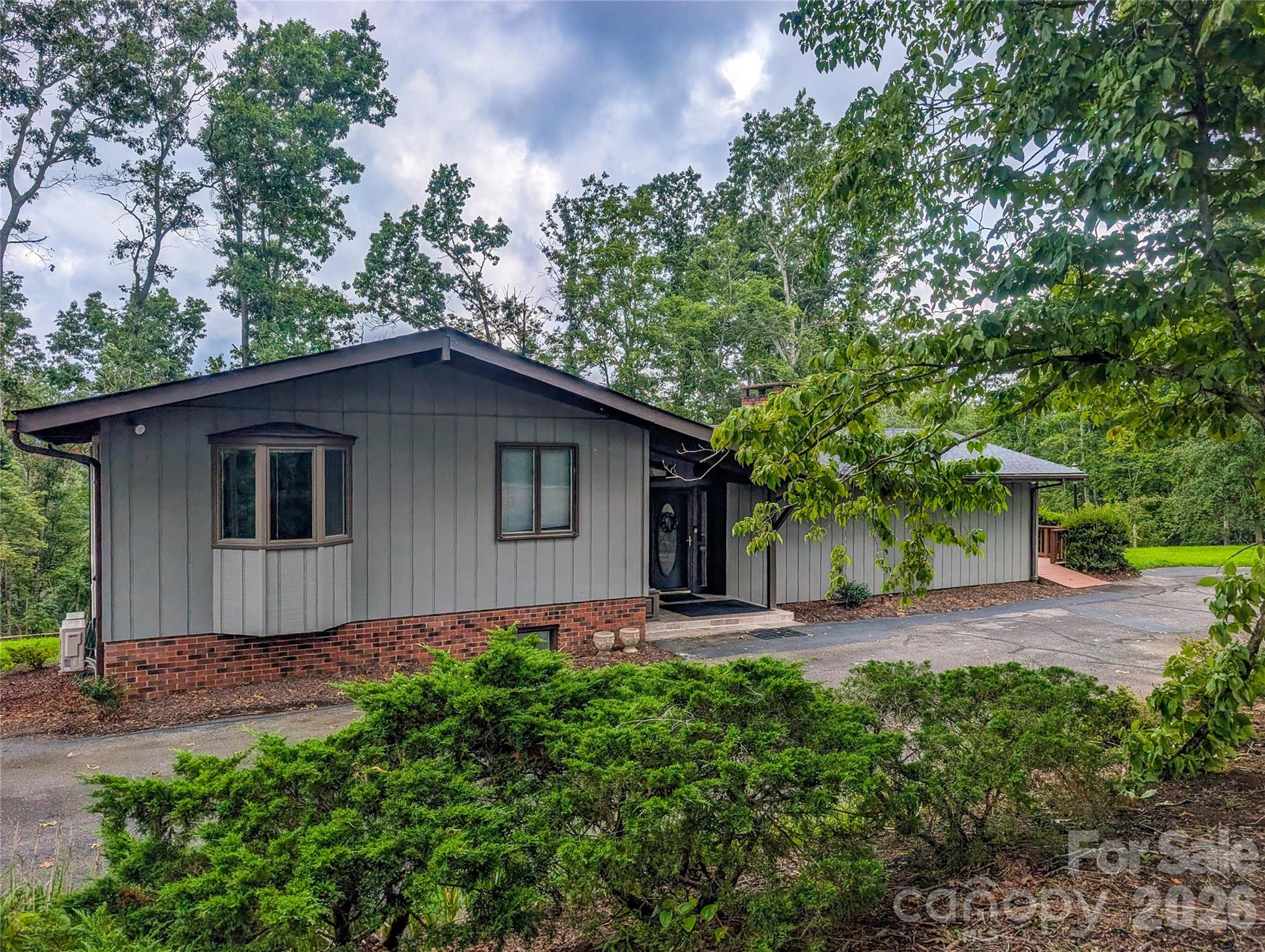520 Washburn Road Property Photo 8