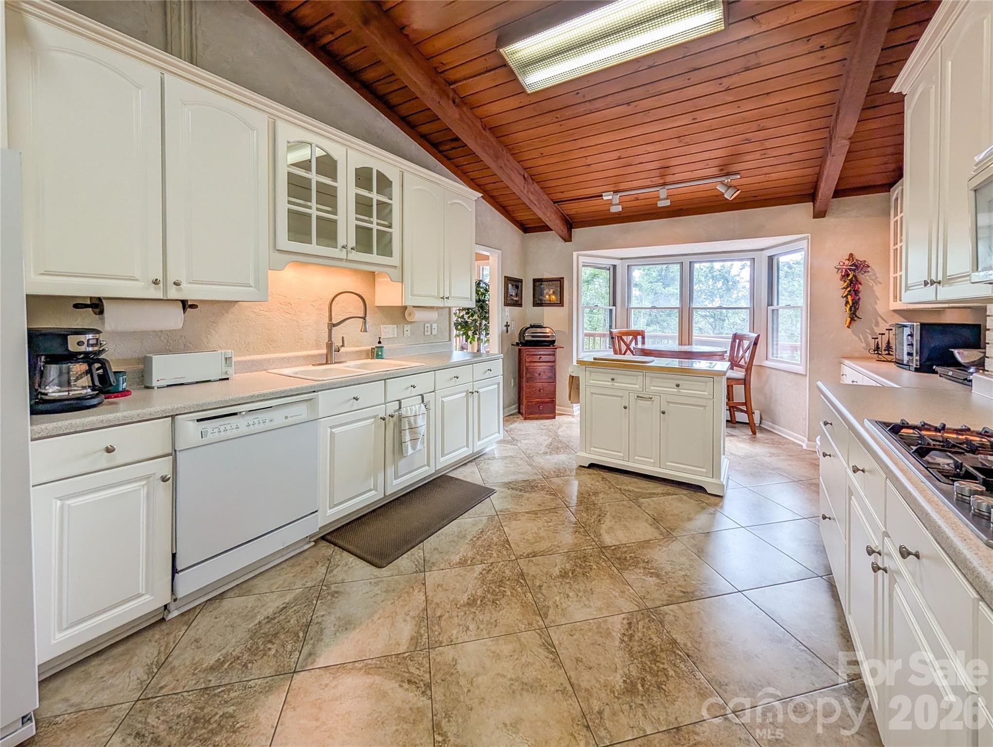 520 Washburn Road Property Photo 15