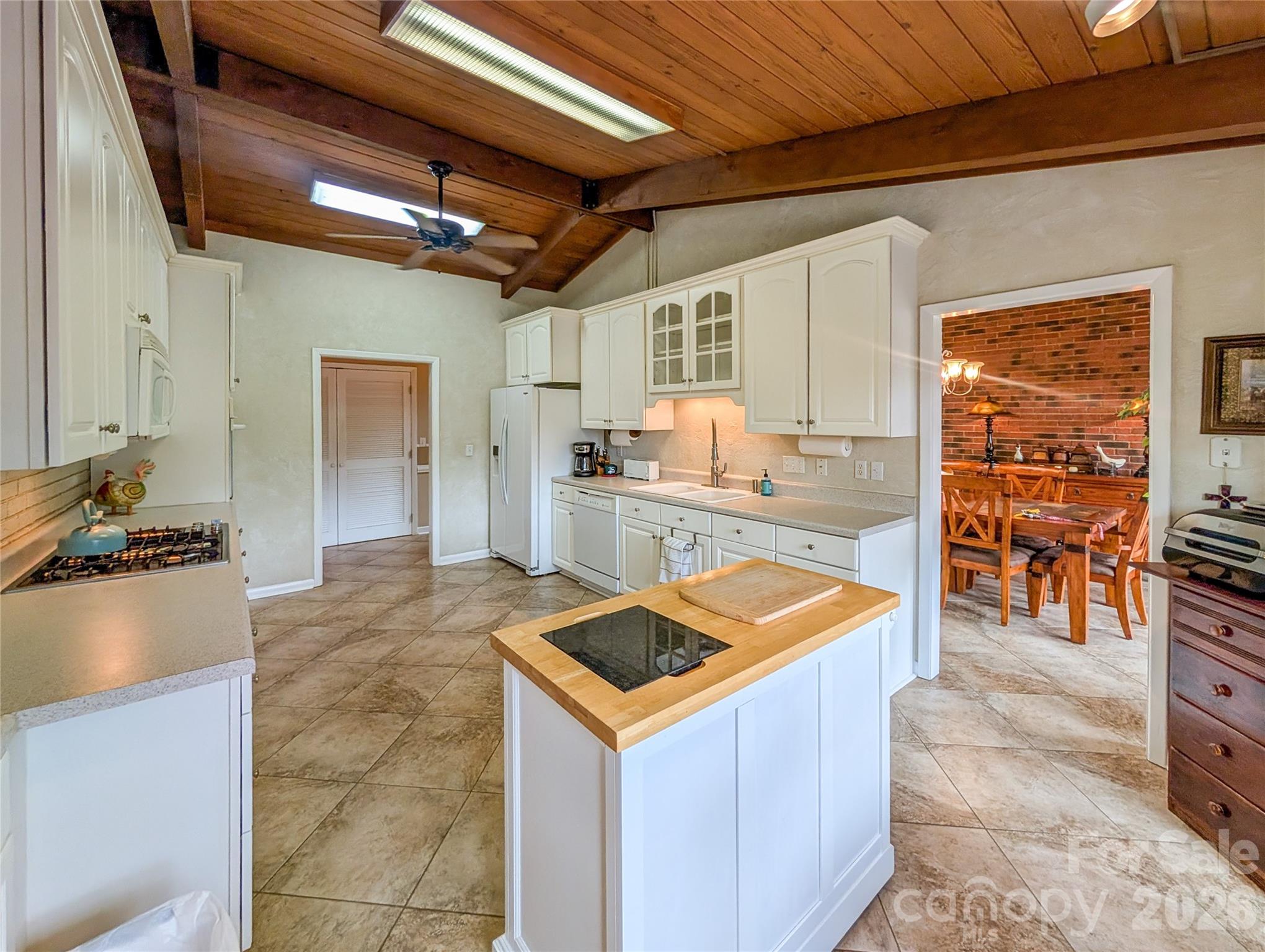 520 Washburn Road Property Photo 16