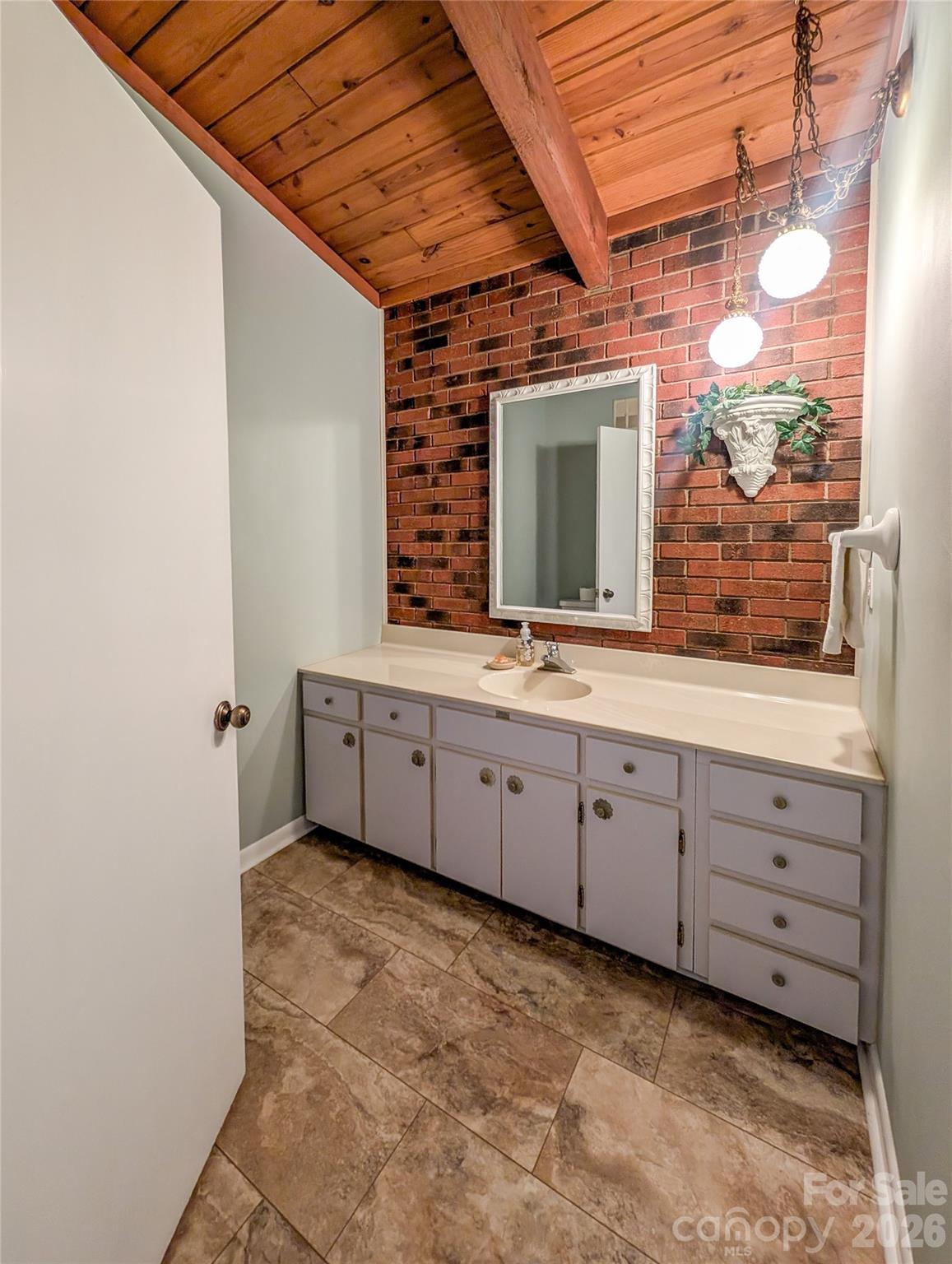 520 Washburn Road Property Photo 31