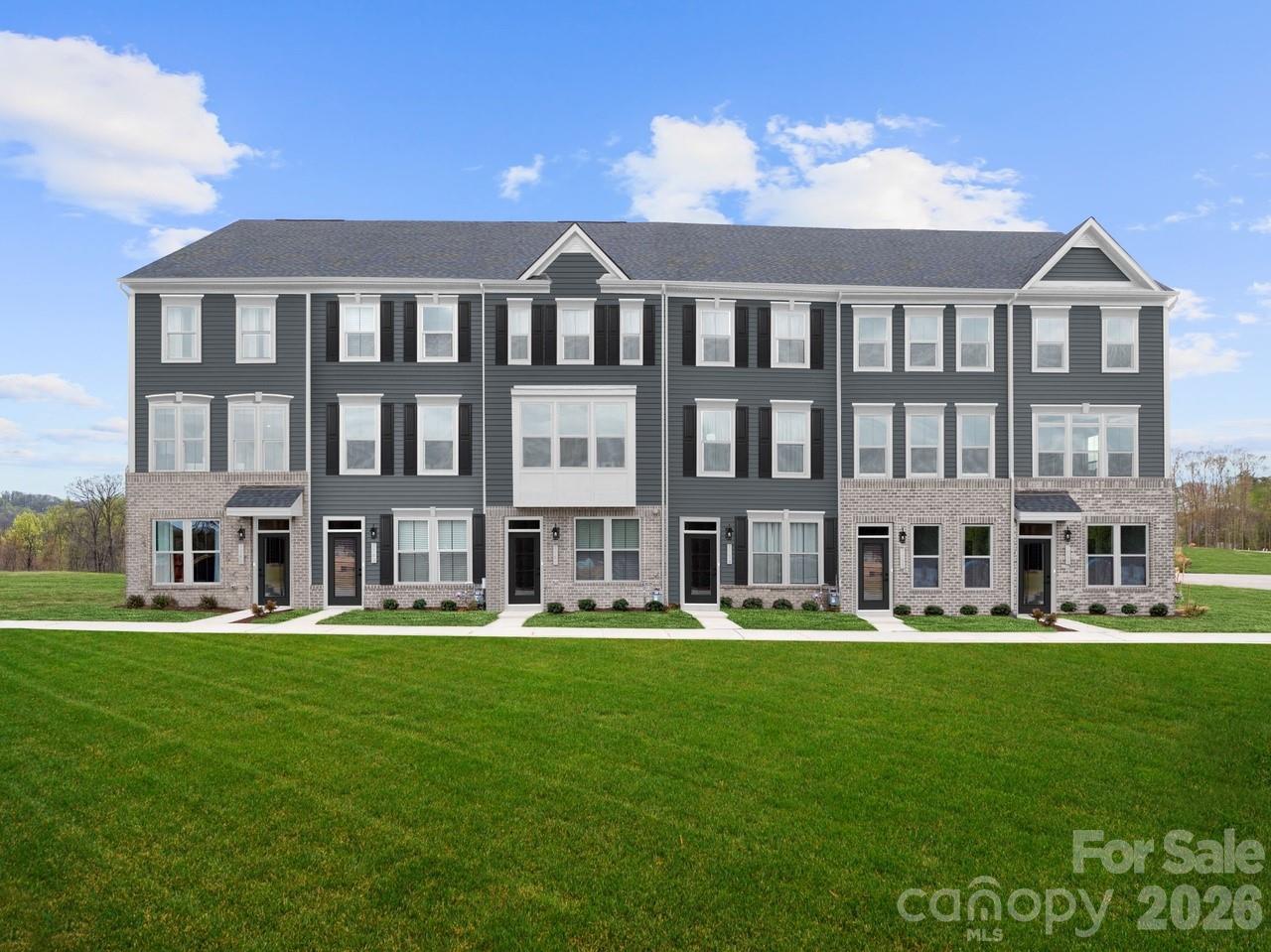 2025 Ashmore Square Road Property Photo 1