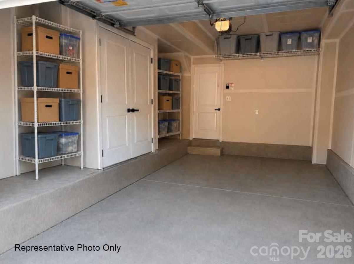 2025 Ashmore Square Road Property Photo 10
