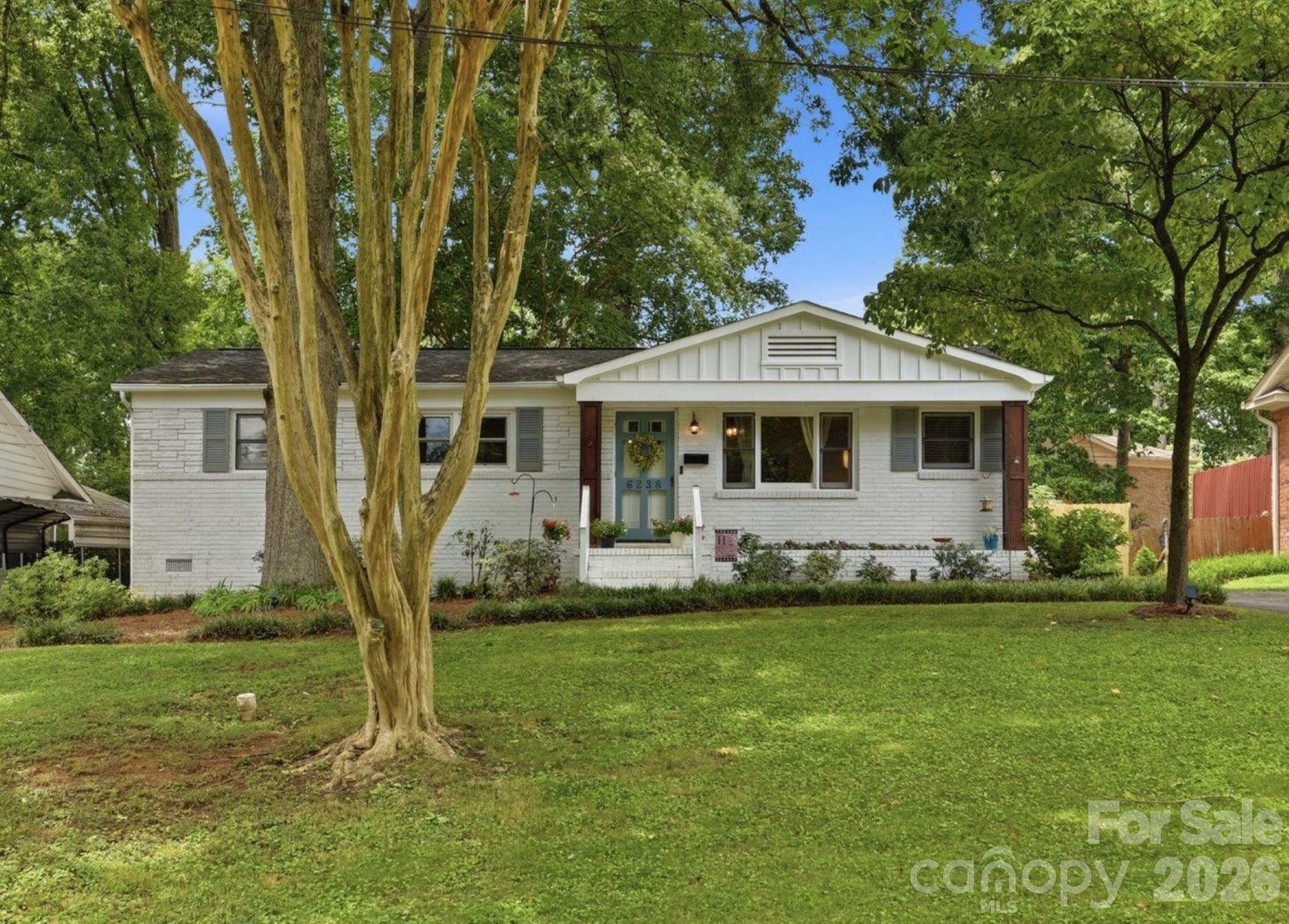 6238 Rosecrest Drive Property Photo 3