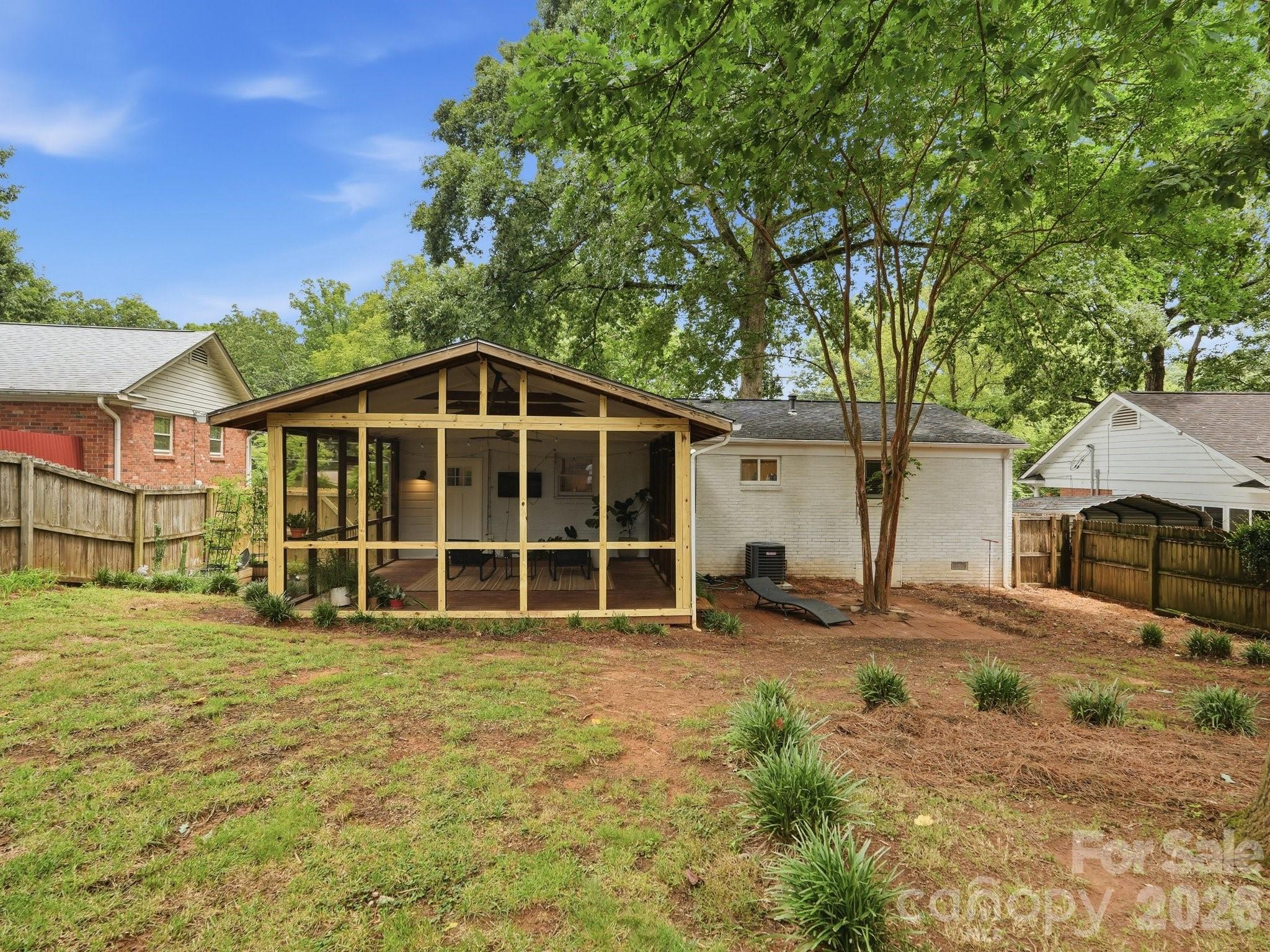 6238 Rosecrest Drive Property Photo 28