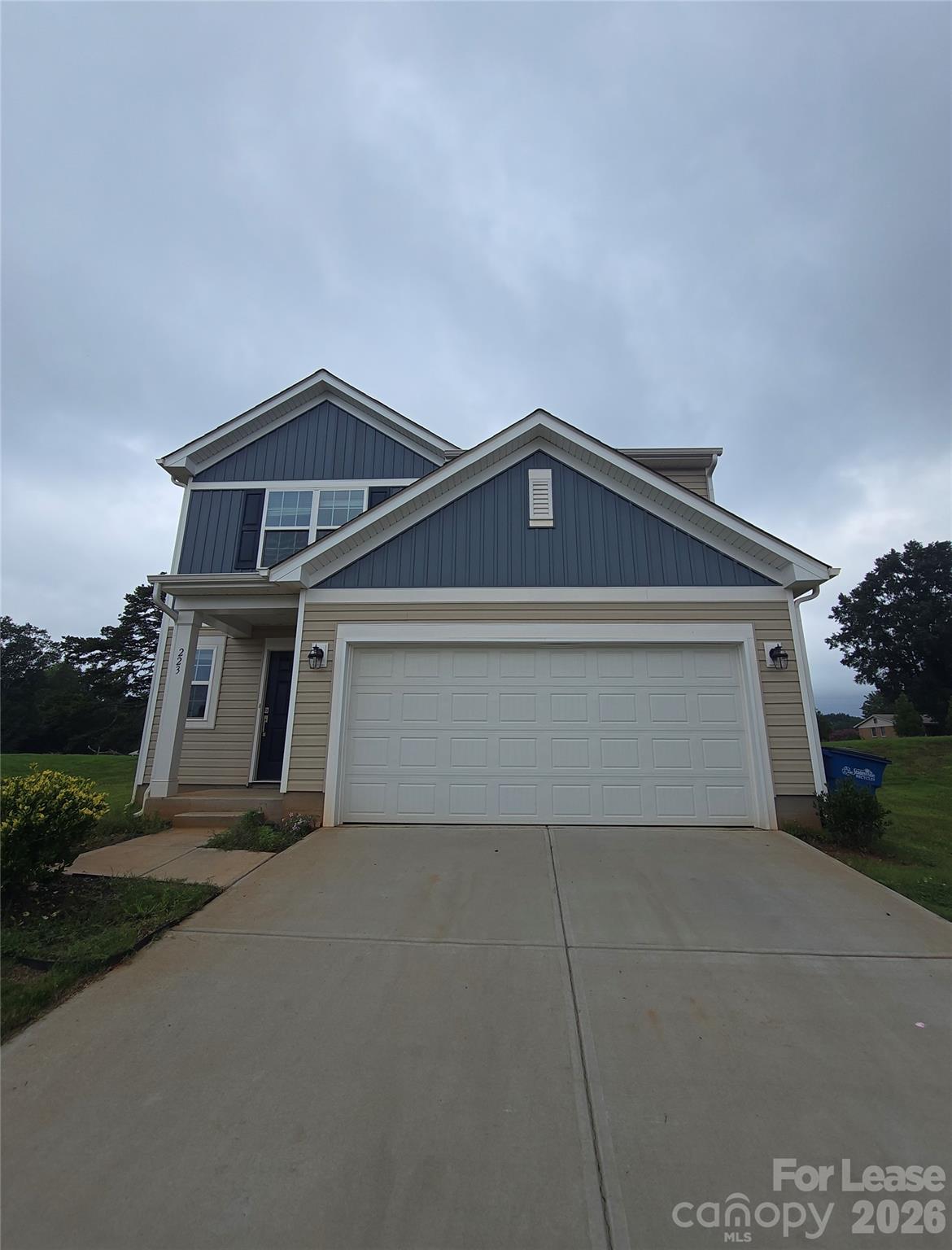 223 Brentwood Drive Property Photo 1