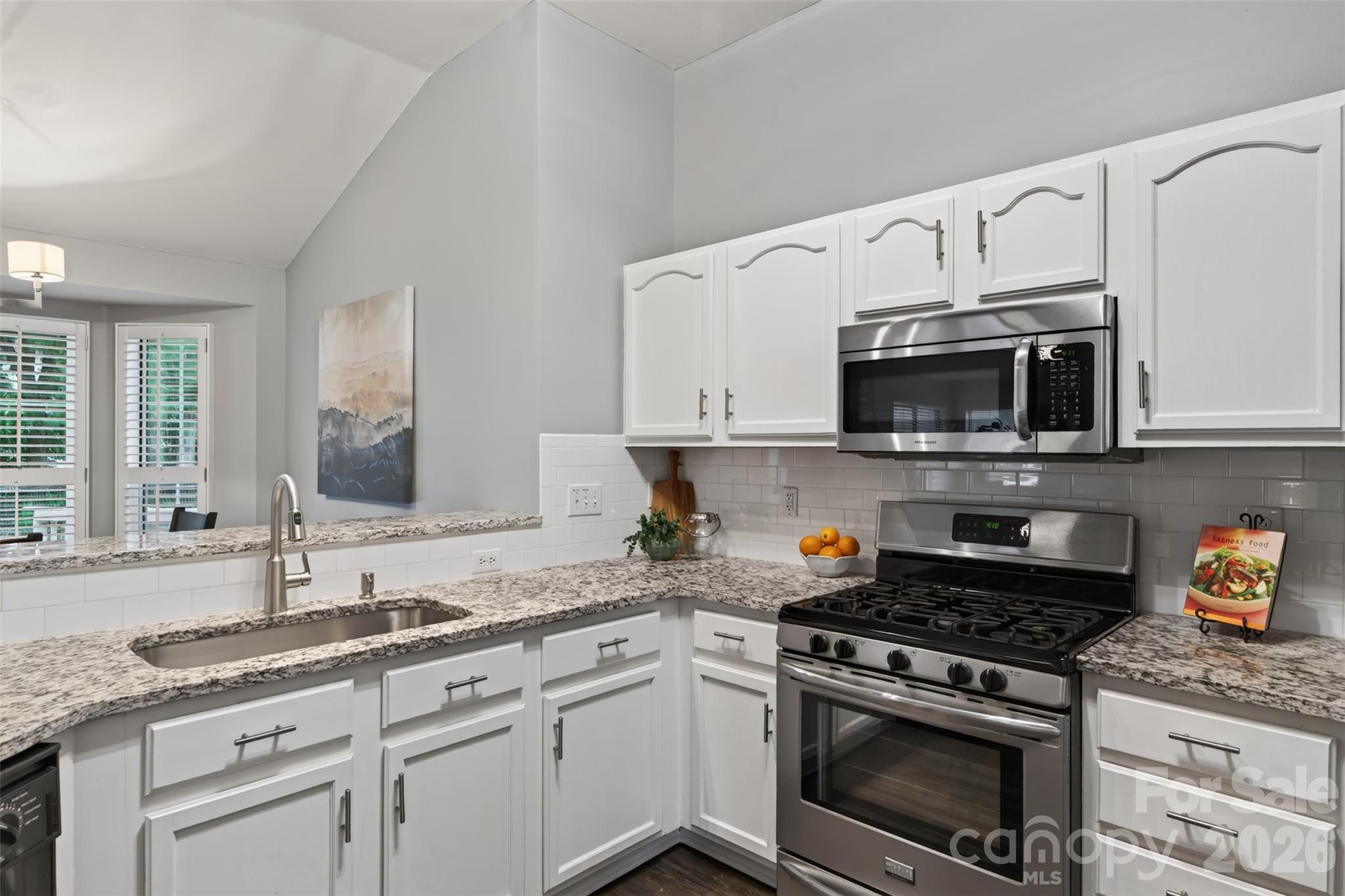 8424 Hirsch Drive Property Photo 8