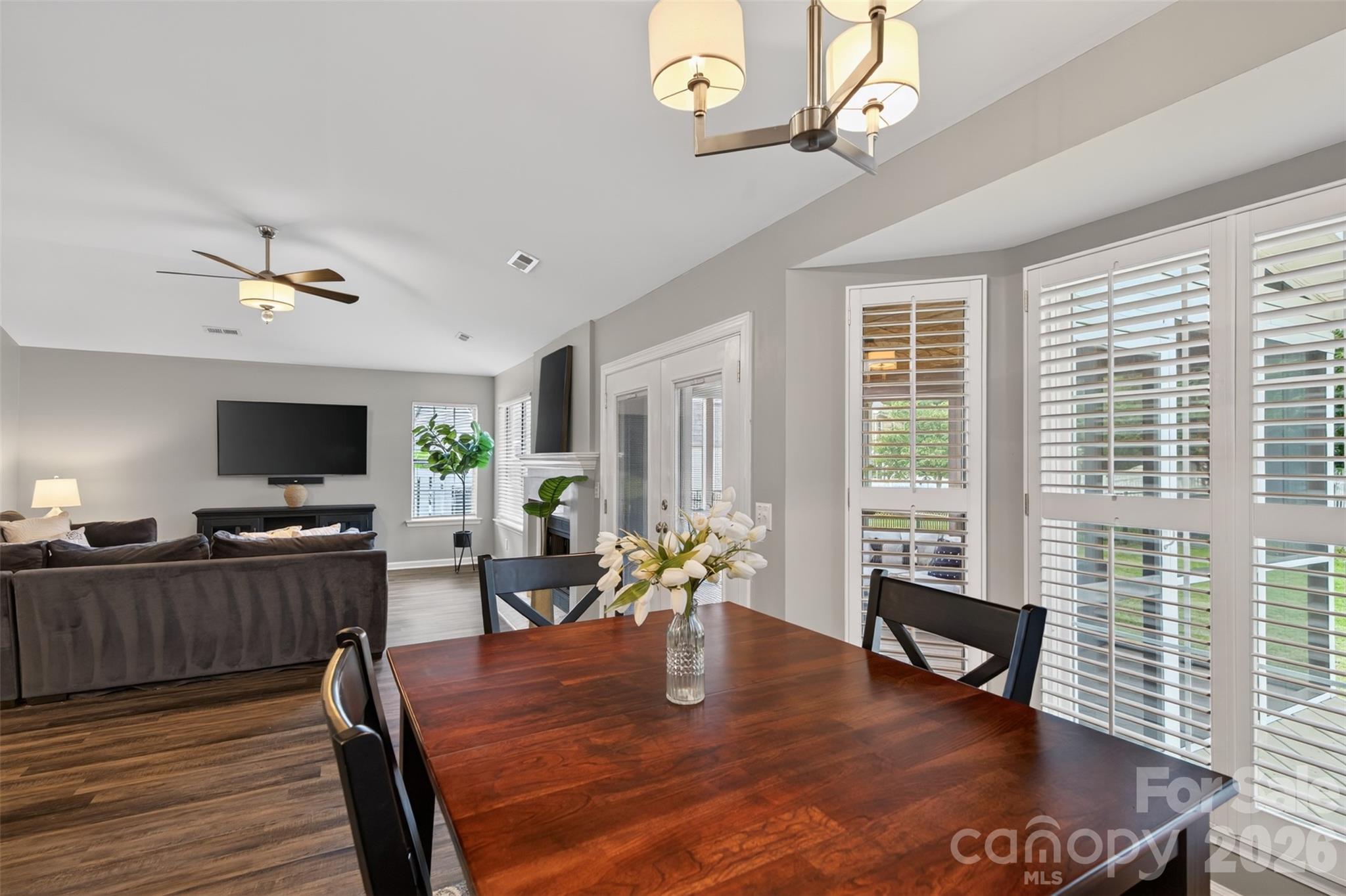 8424 Hirsch Drive Property Photo 12