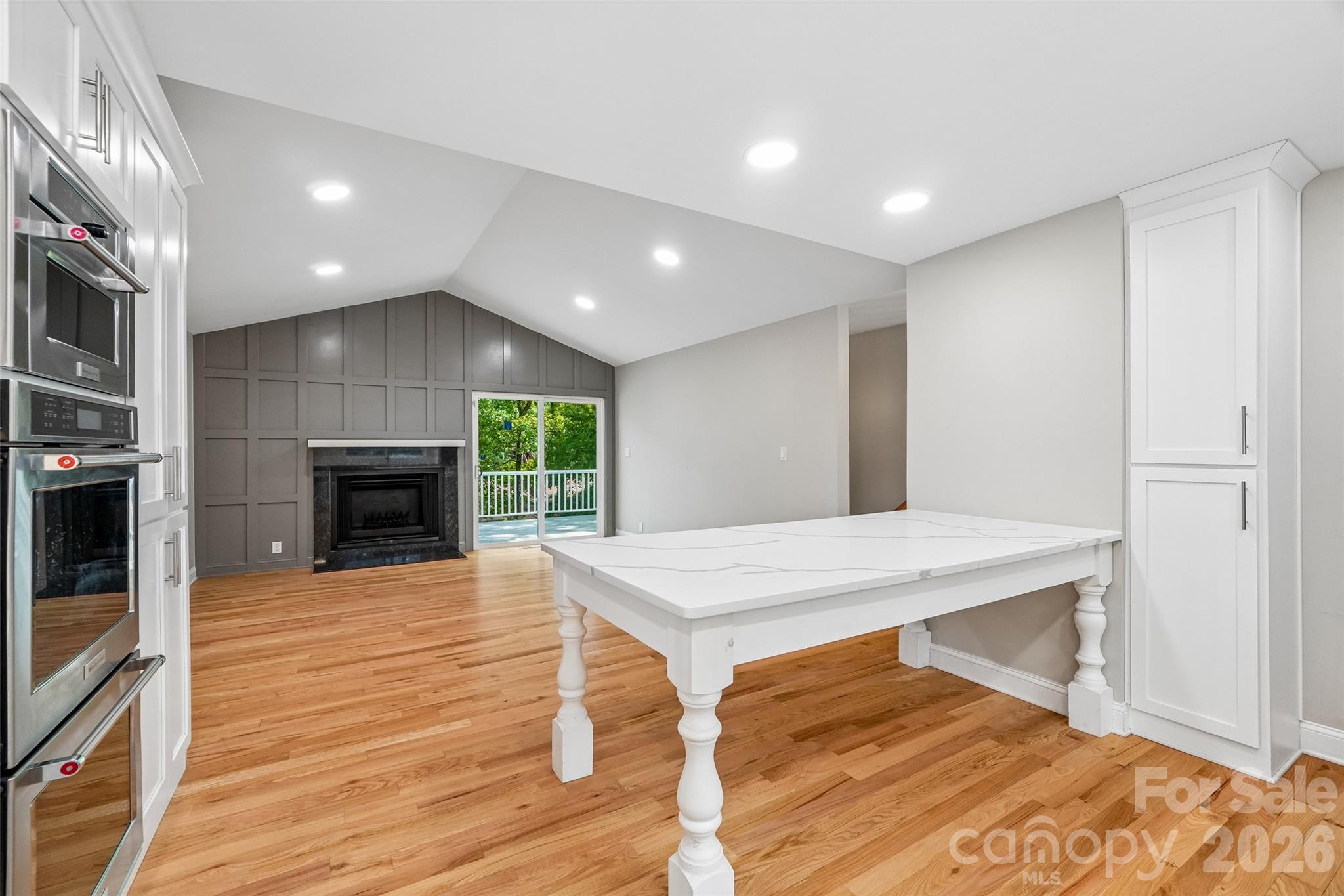 7022 Chelsea Day Lane Property Photo 3