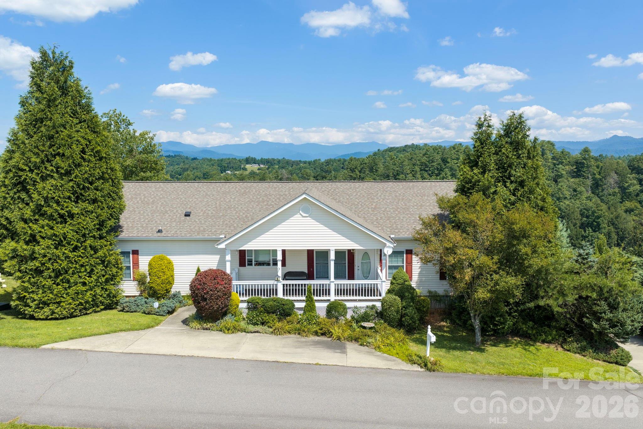 92 Bend View Drive Property Photo 1