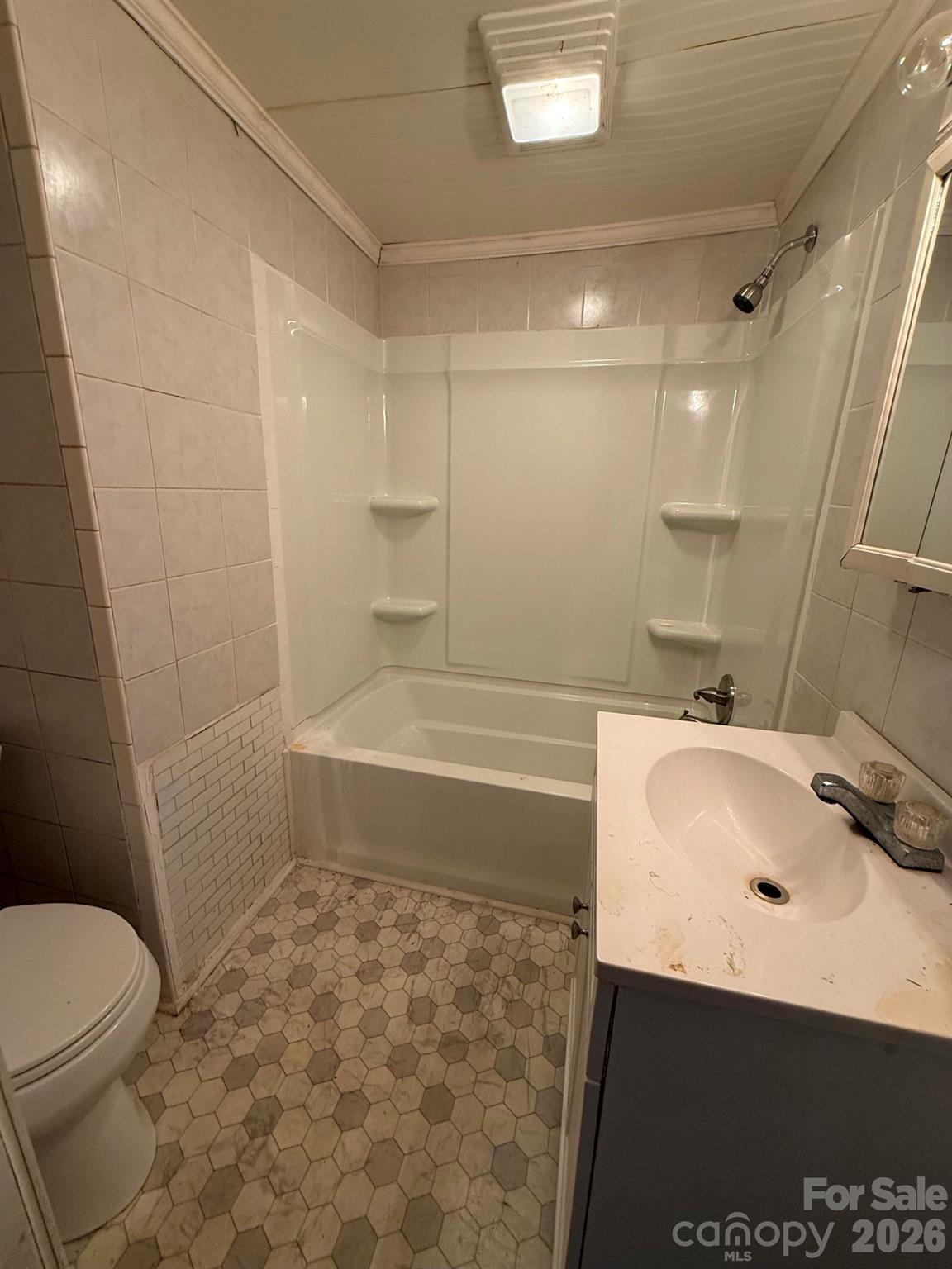 9 Fowler Avenue Property Photo 9
