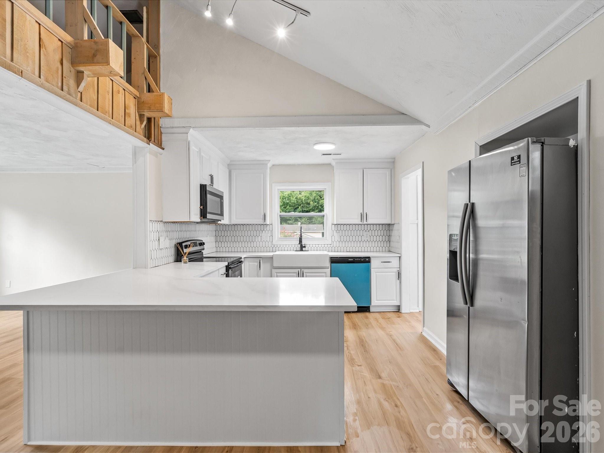 5312 Larewood Drive Property Photo 10