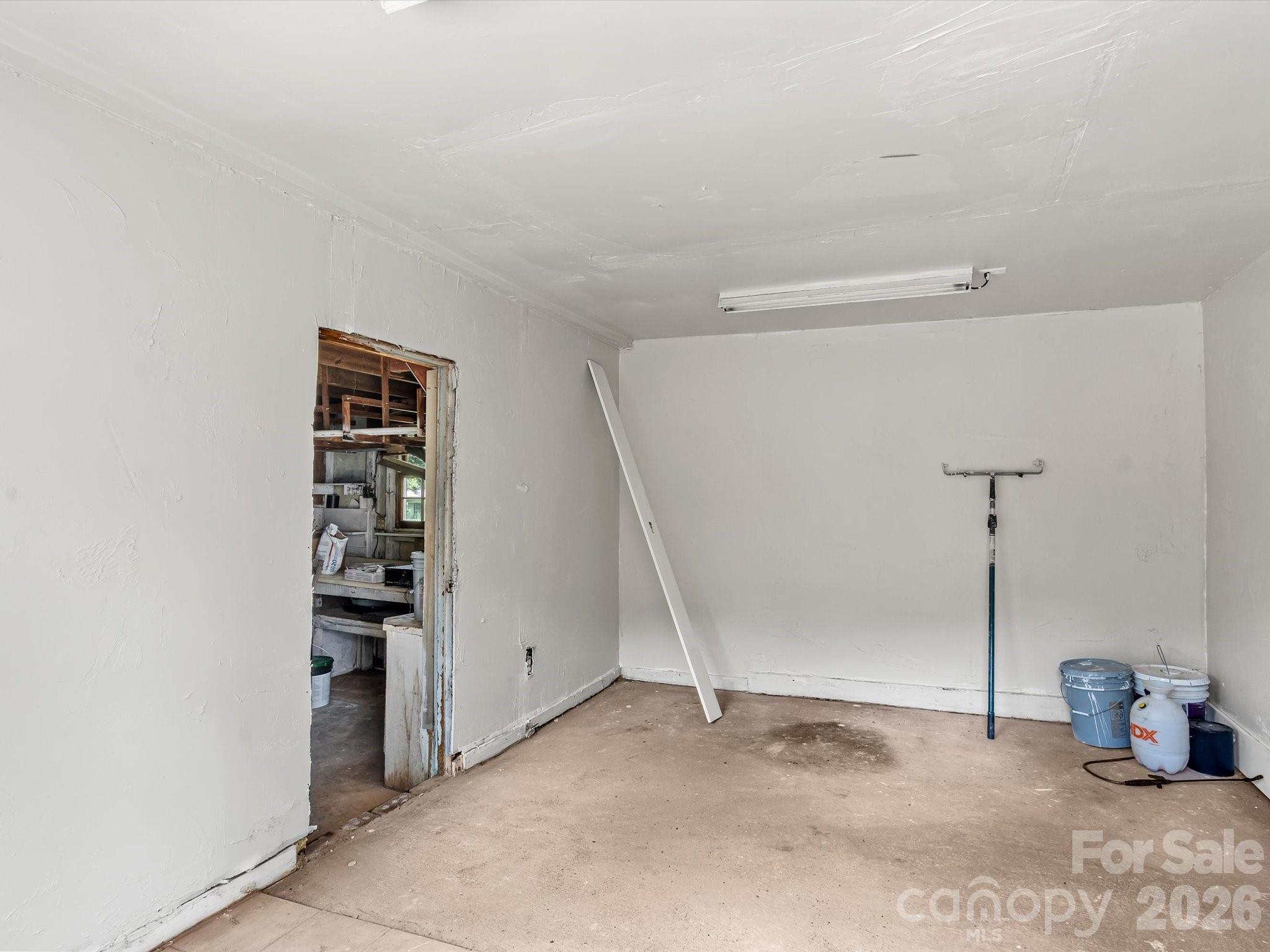 5312 Larewood Drive Property Photo 29
