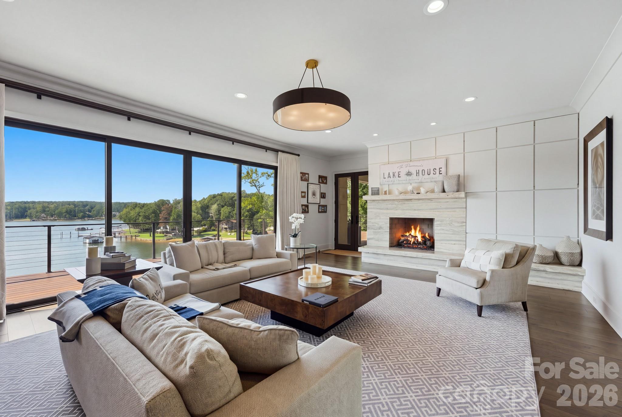125 Quiet Waters Drive Property Photo 8