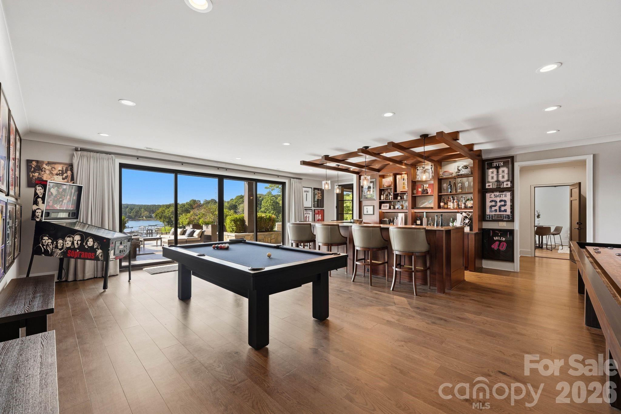125 Quiet Waters Drive Property Photo 37