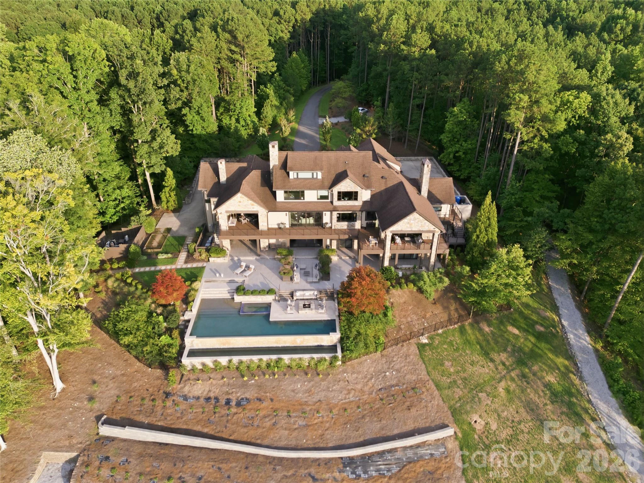 125 Quiet Waters Drive Property Photo 48