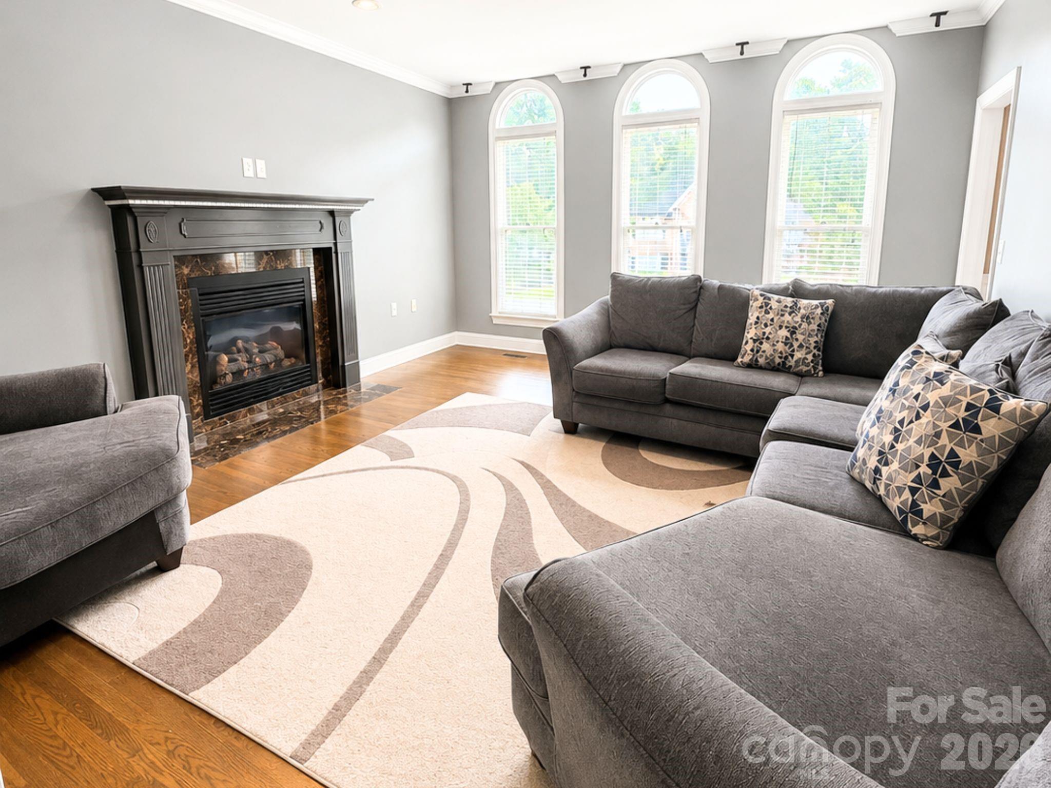4215 3rd Street Property Photo 5