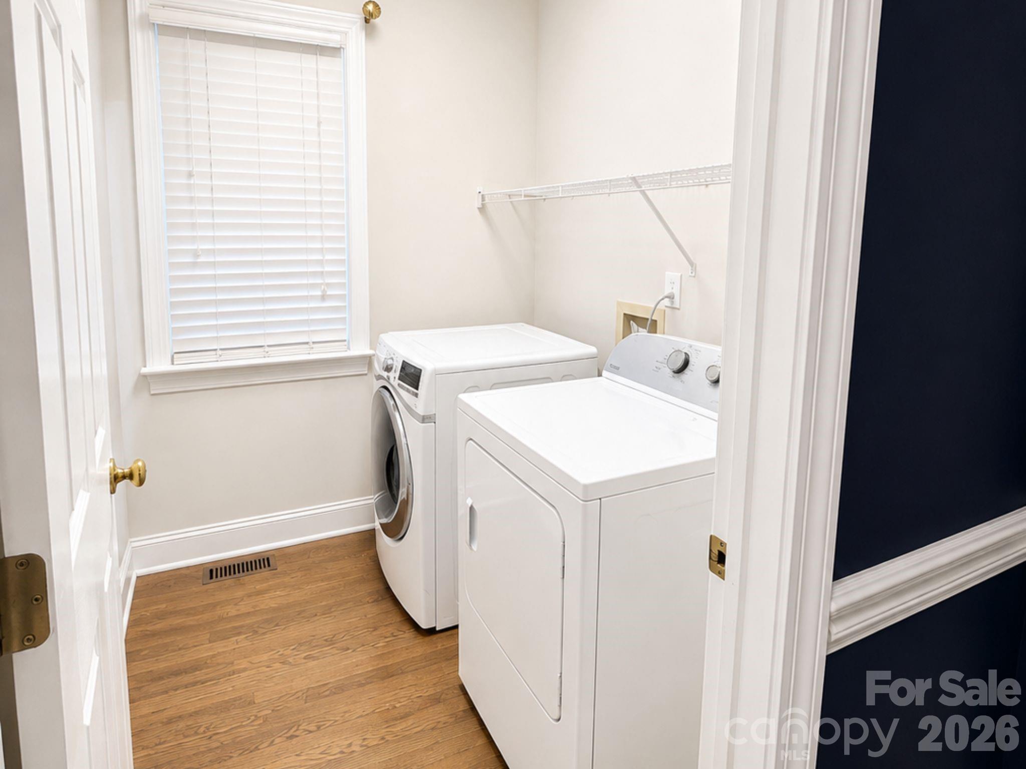 4215 3rd Street Property Photo 6