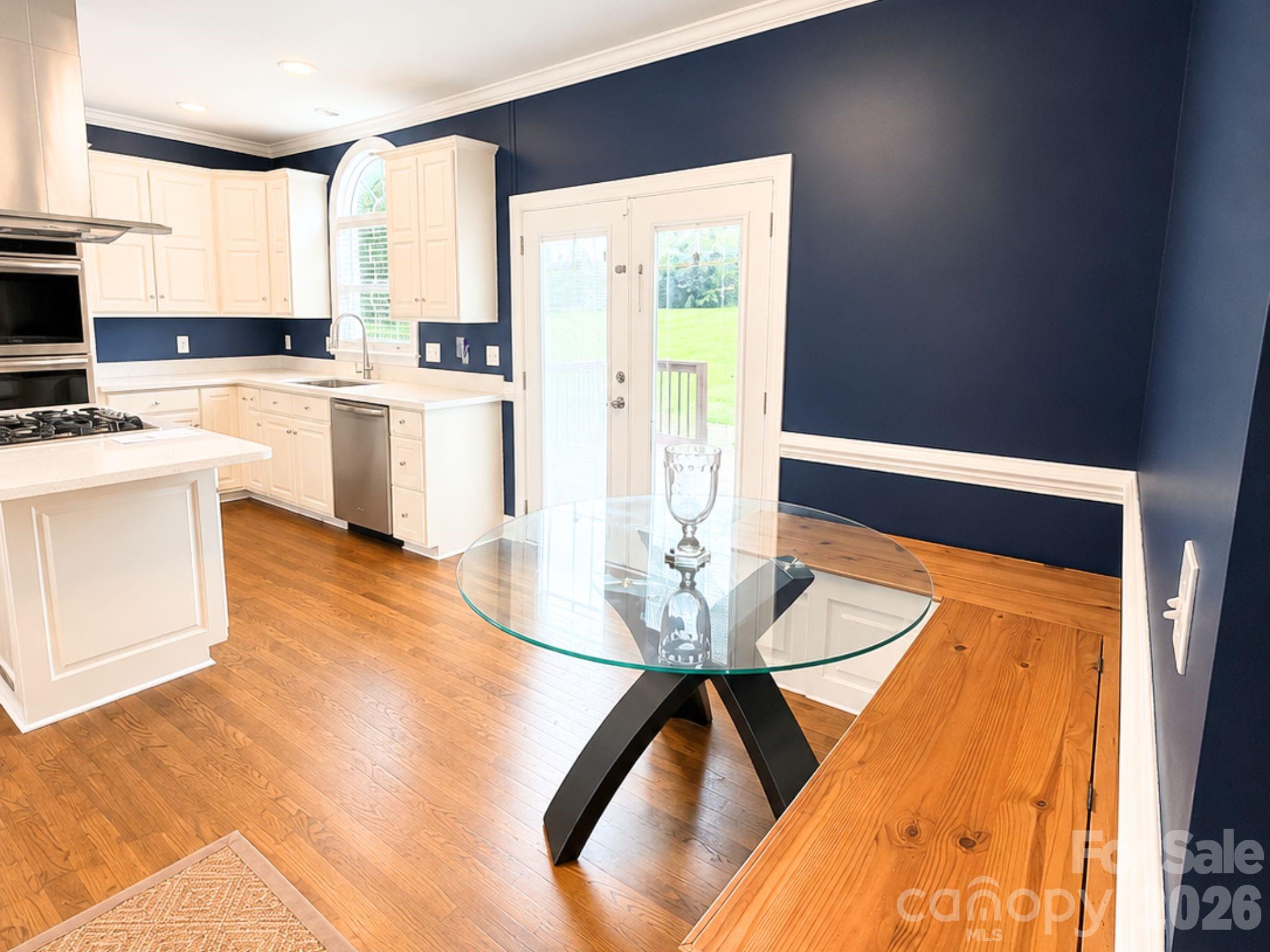 4215 3rd Street Property Photo 7