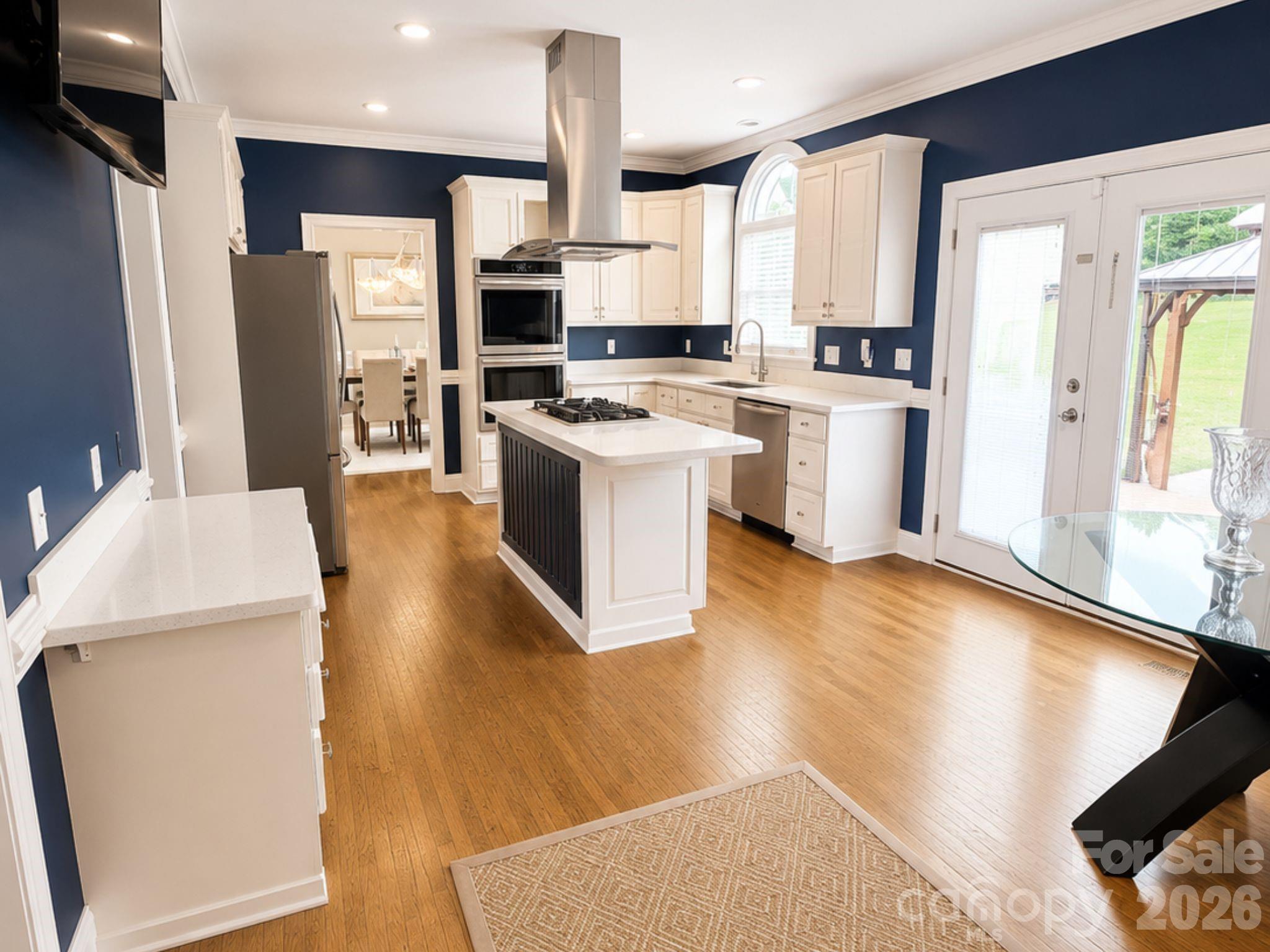4215 3rd Street Property Photo 9