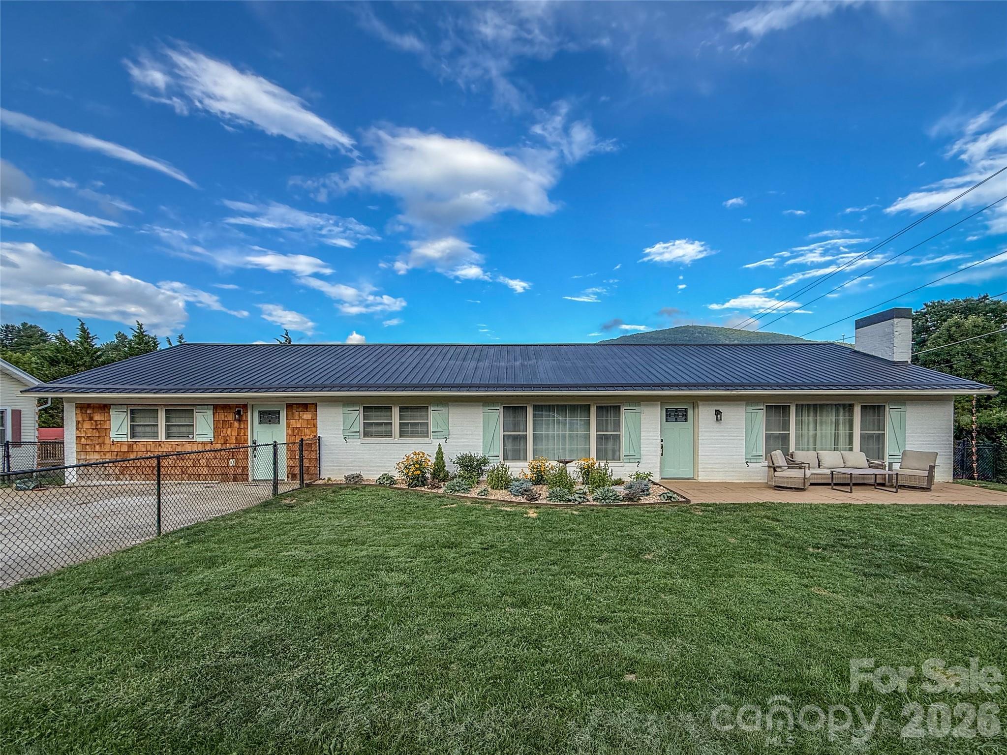 402 Wilton Avenue Property Photo 3