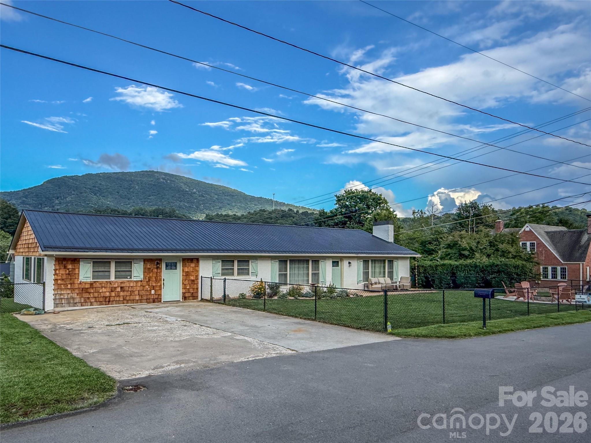402 Wilton Avenue Property Photo 4