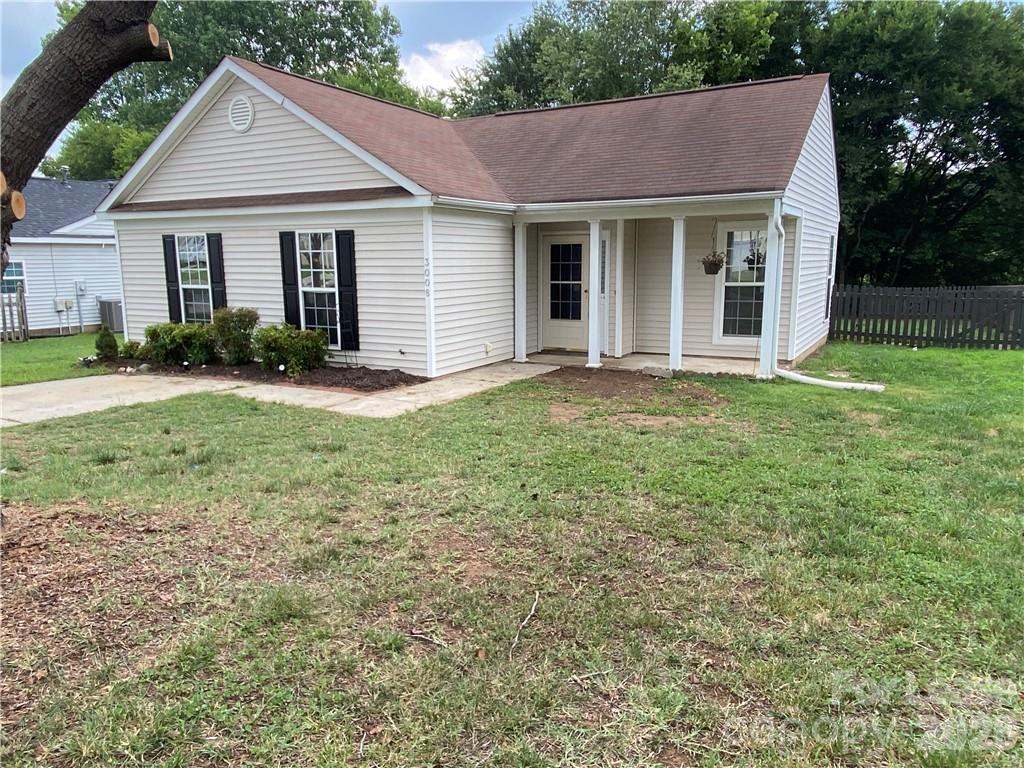 3008 Hawick Commons Drive Property Photo 2