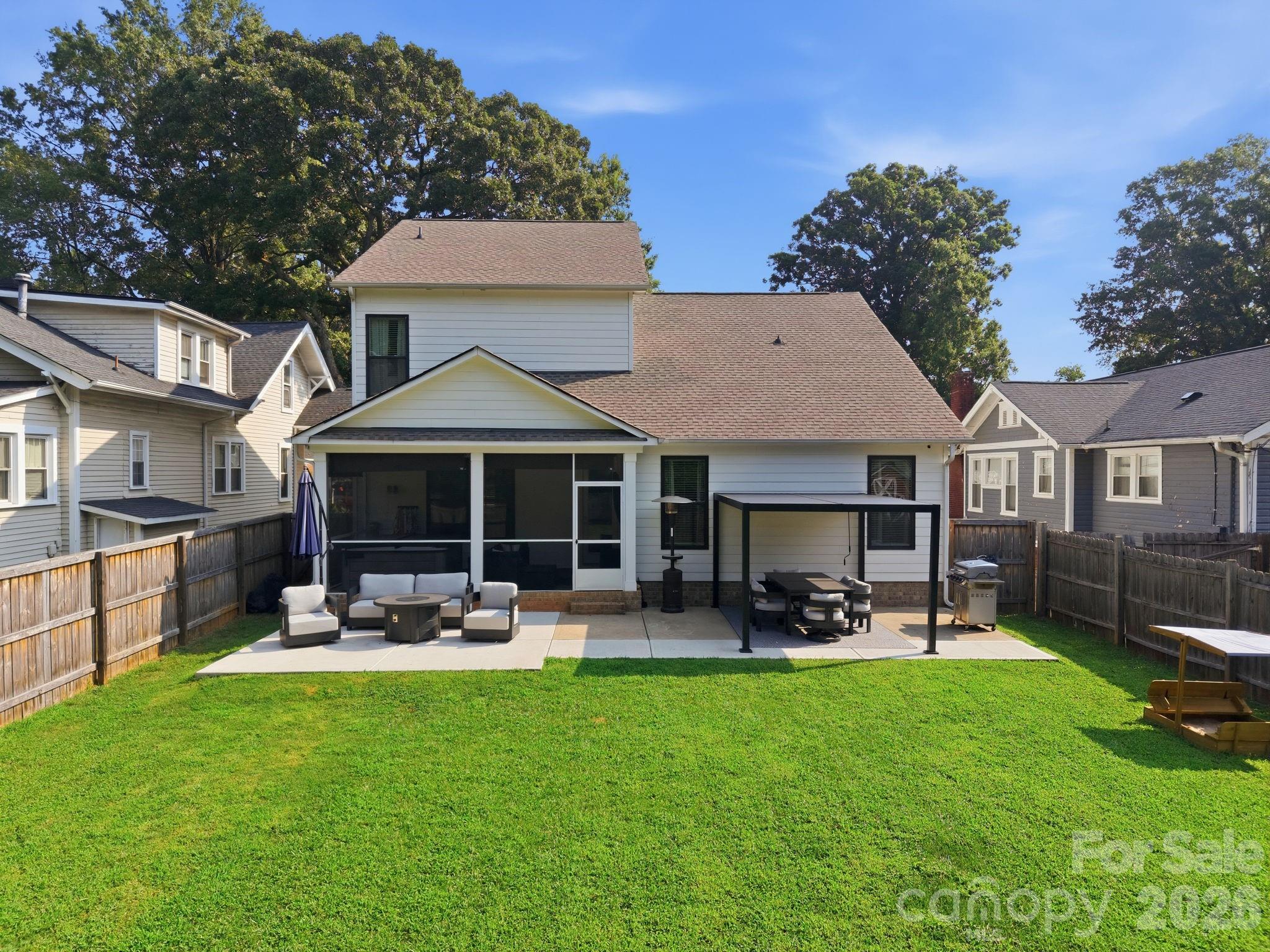 227 Sylvania Avenue Property Photo 8