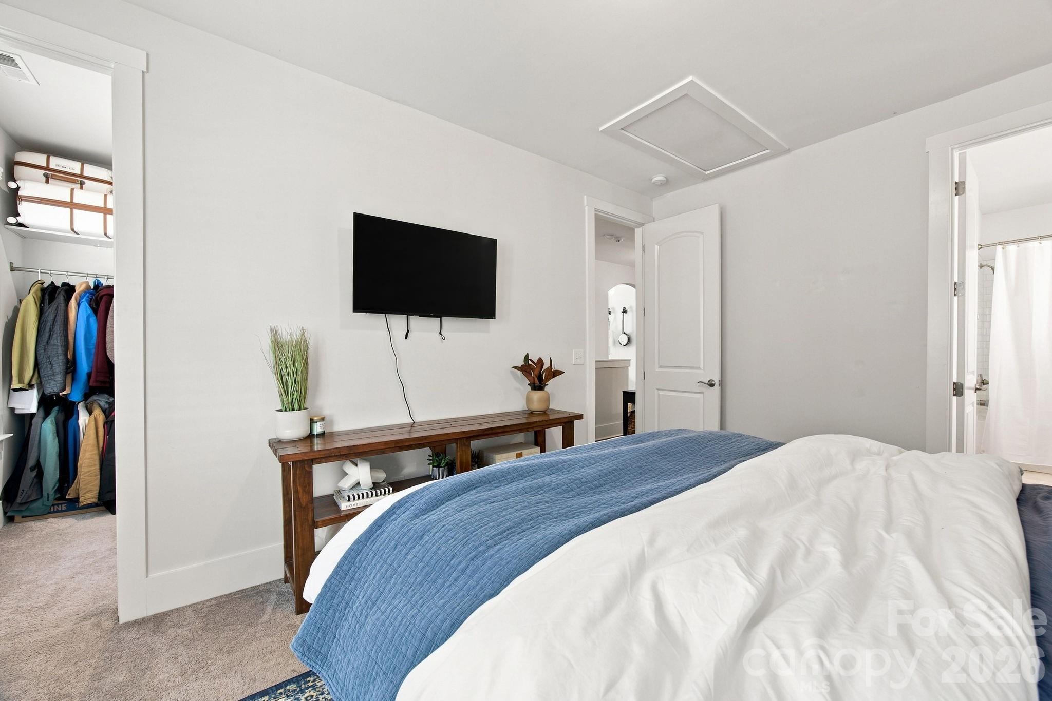 227 Sylvania Avenue Property Photo 36