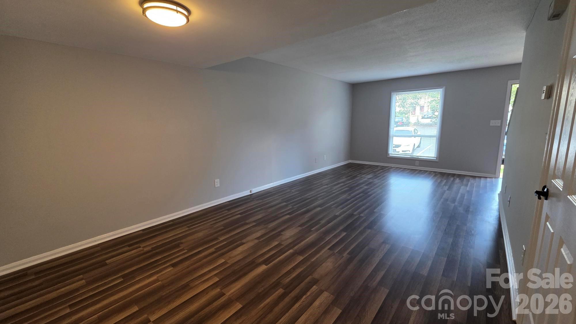7906 Oak Meadow Court Property Photo 5