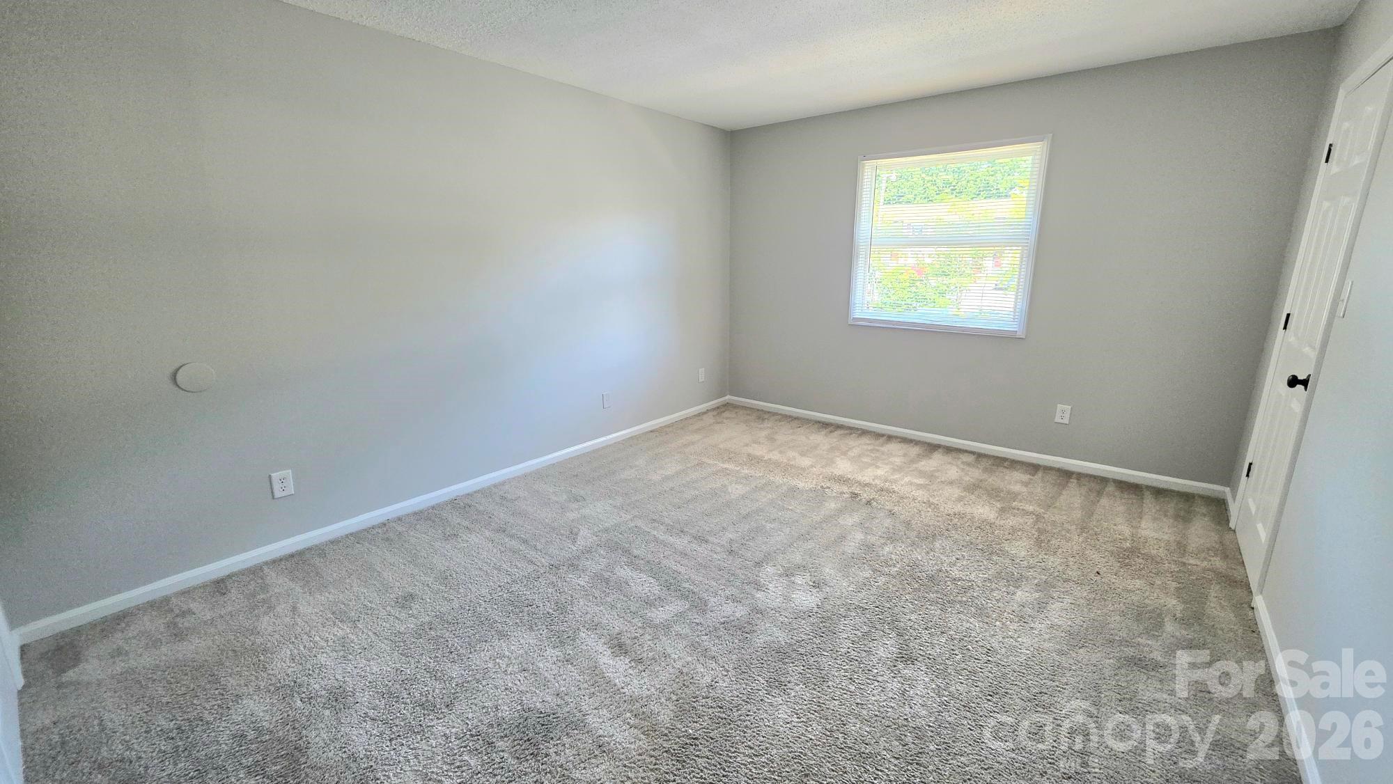 7906 Oak Meadow Court Property Photo 14