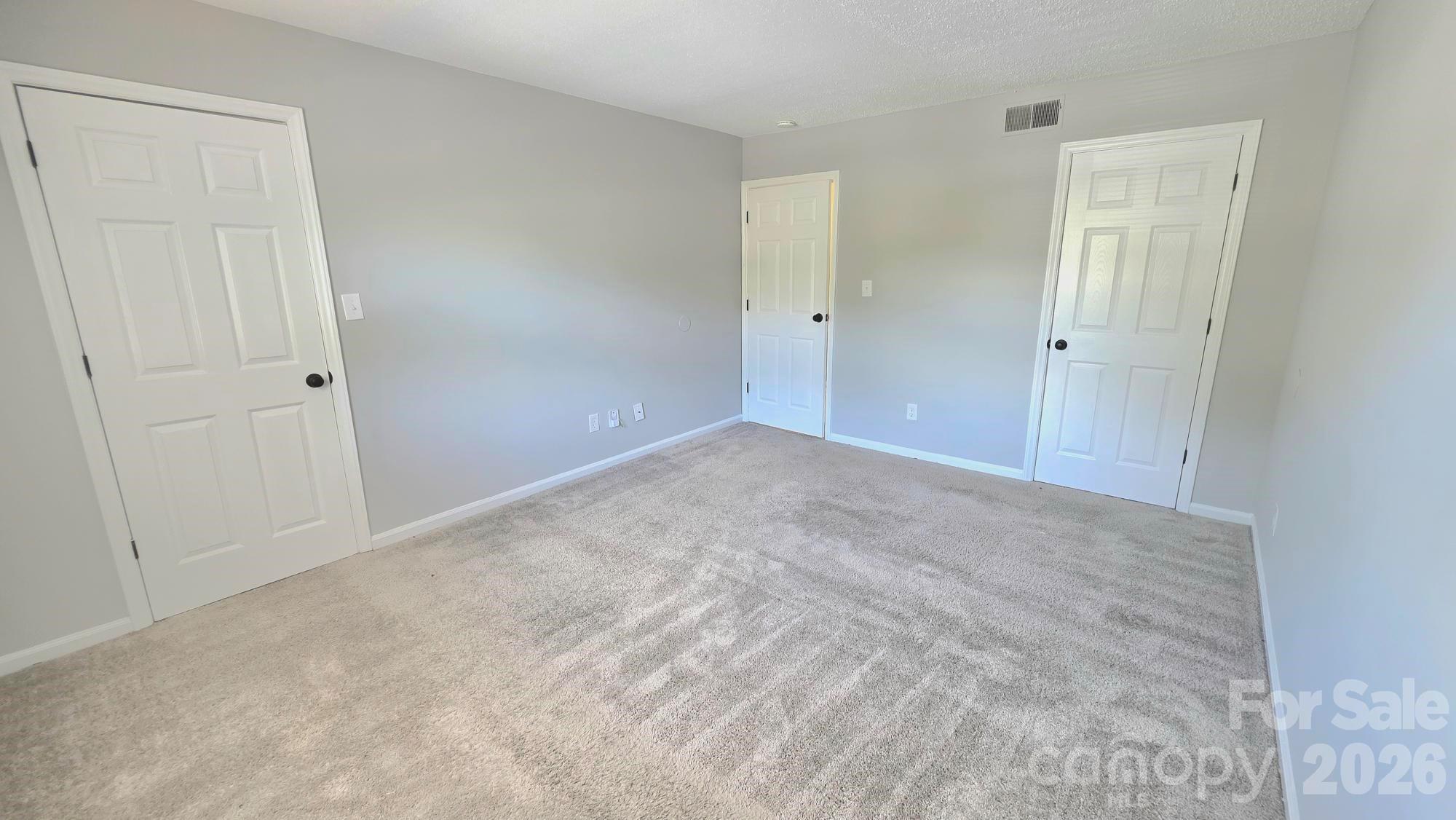 7906 Oak Meadow Court Property Photo 15