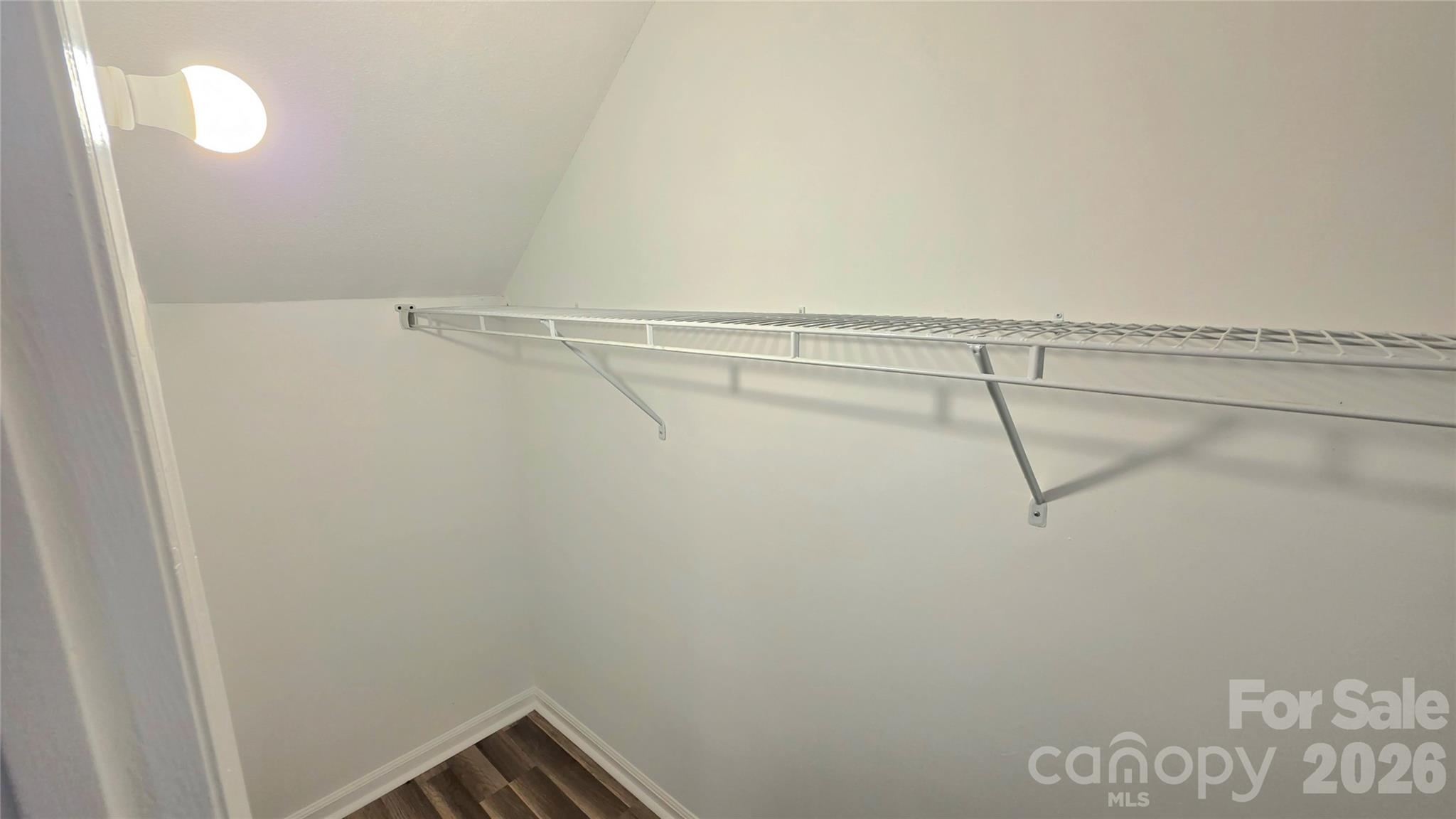 7906 Oak Meadow Court Property Photo 16