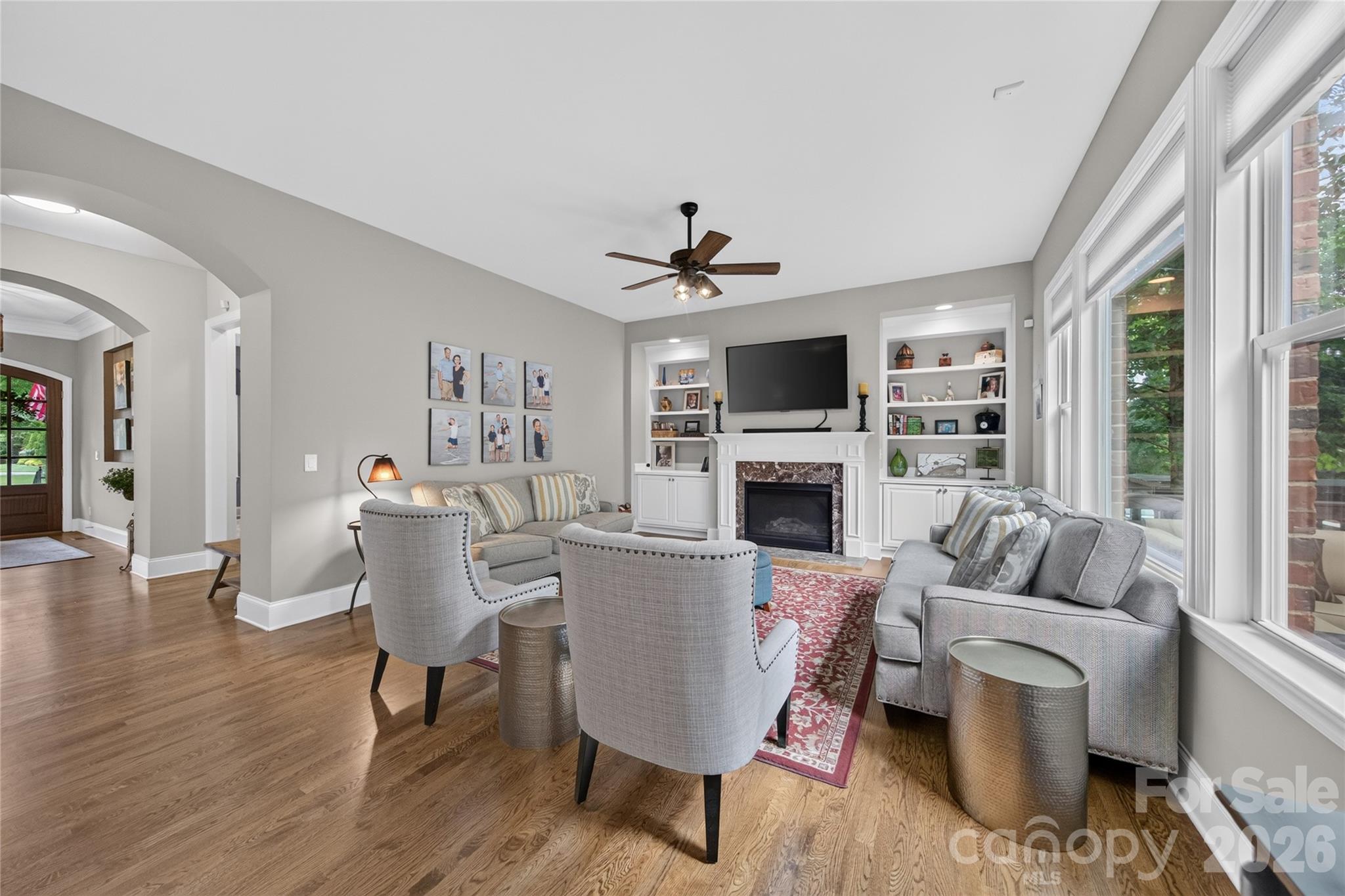 1504 Waybridge Way Property Photo 2