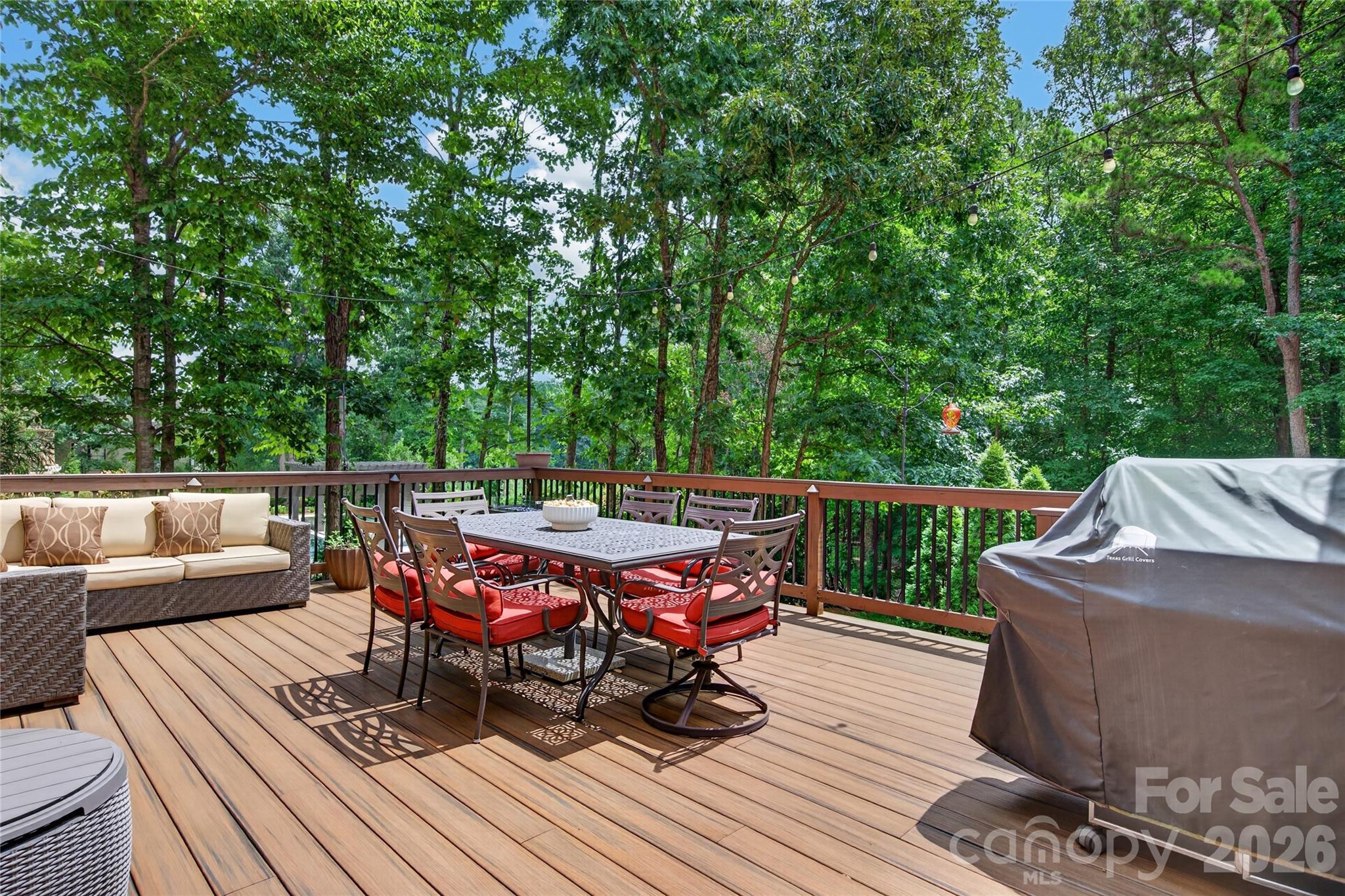 1504 Waybridge Way Property Photo 9