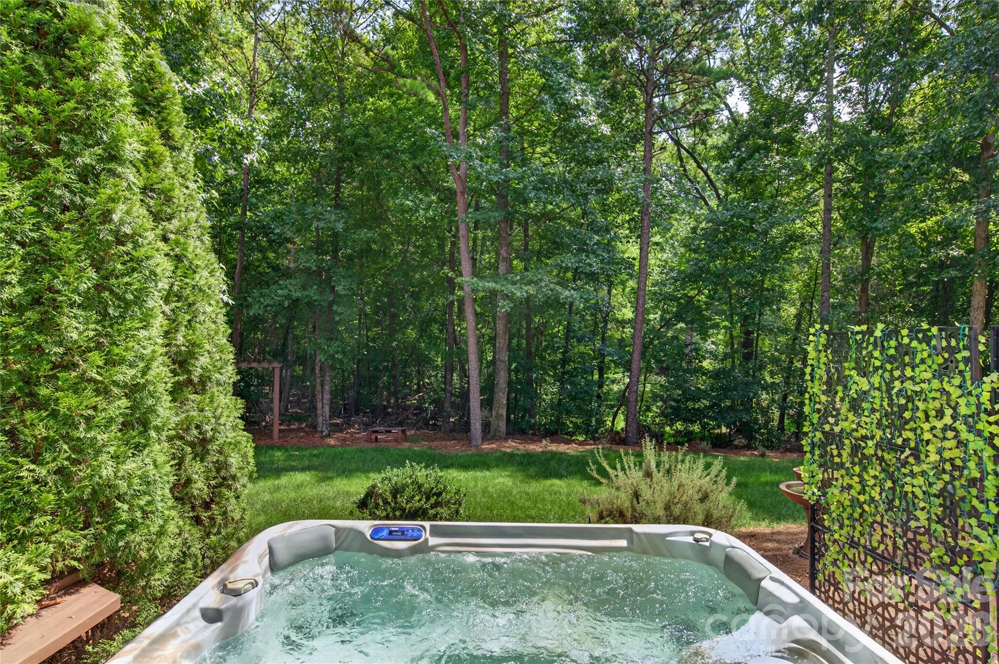 1504 Waybridge Way Property Photo 9