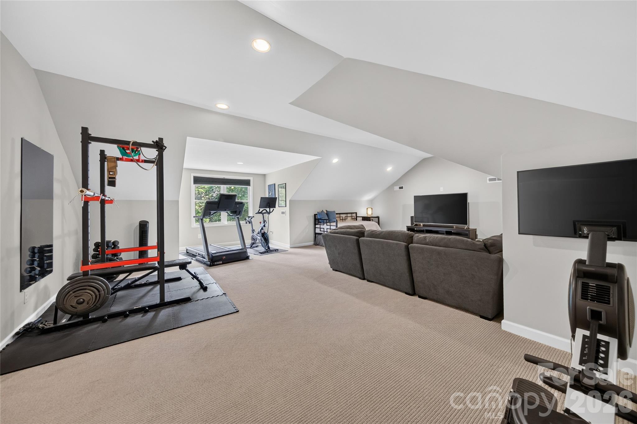1504 Waybridge Way Property Photo 21