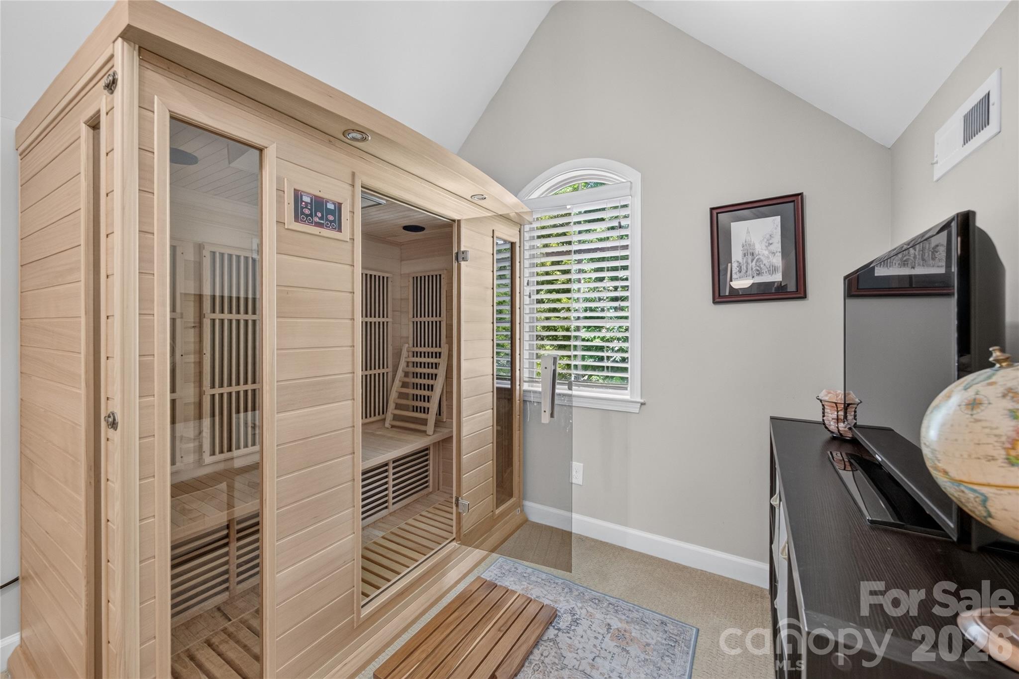 1504 Waybridge Way Property Photo 27