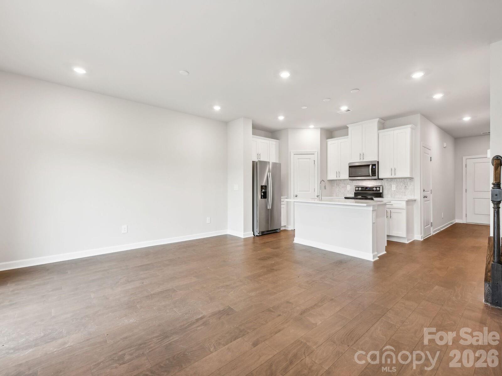 9041 Foggy Brook Loop Property Photo 5