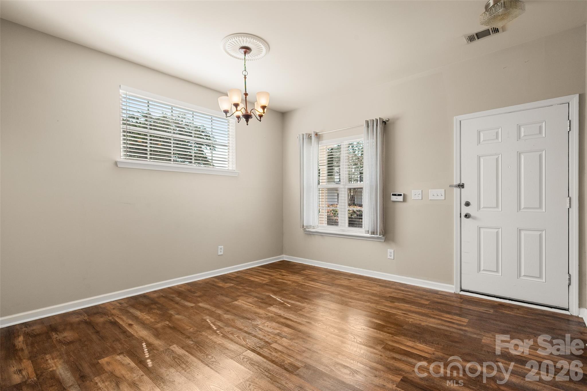 620 Fountain Court Property Photo 6