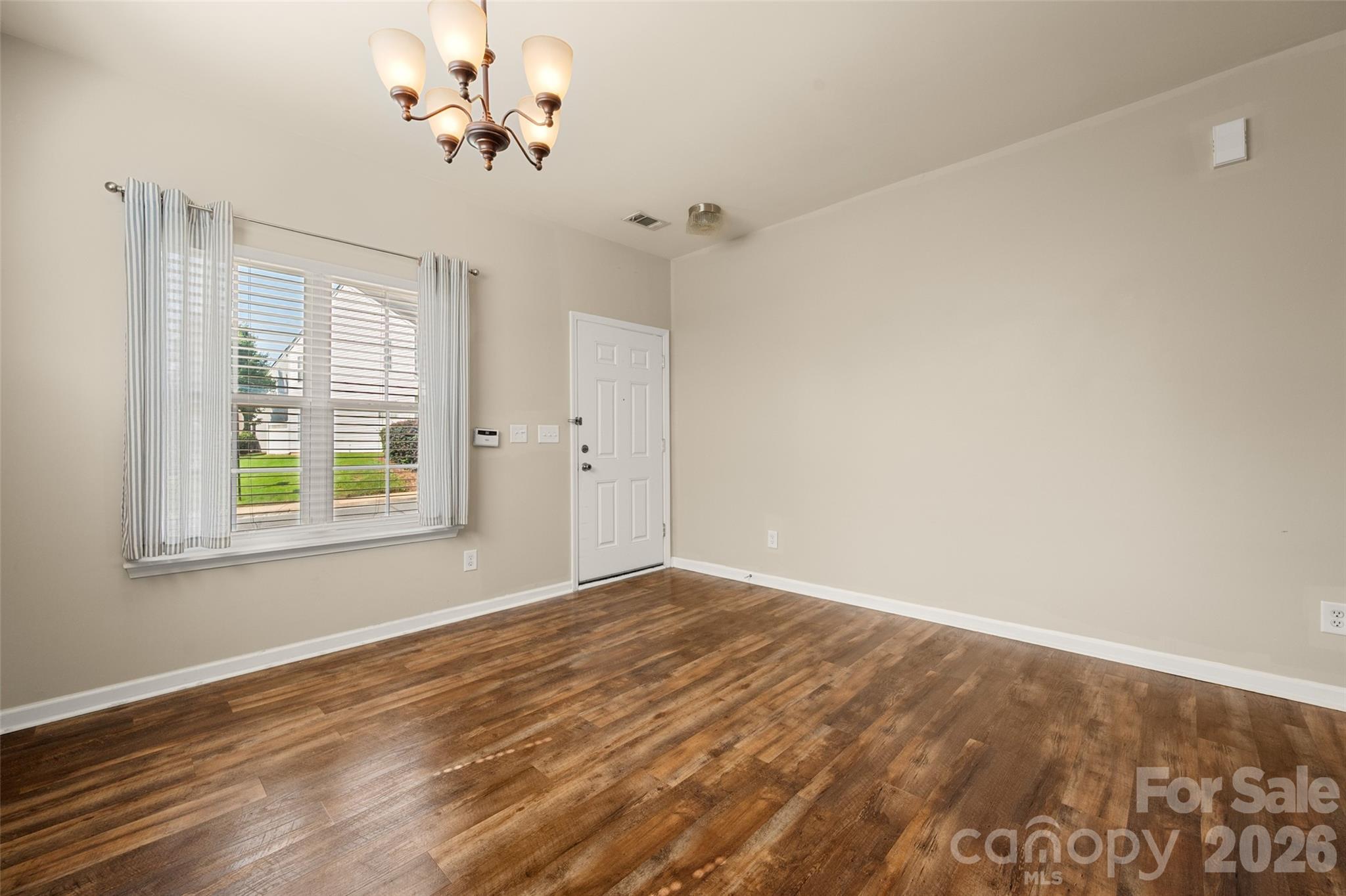 620 Fountain Court Property Photo 7