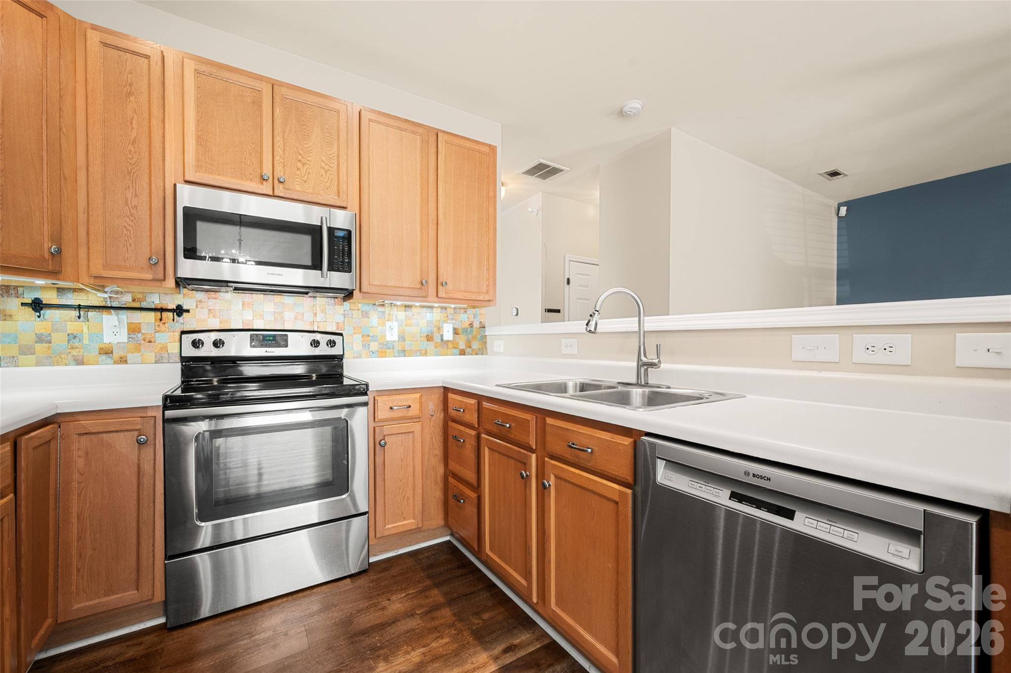 620 Fountain Court Property Photo 18