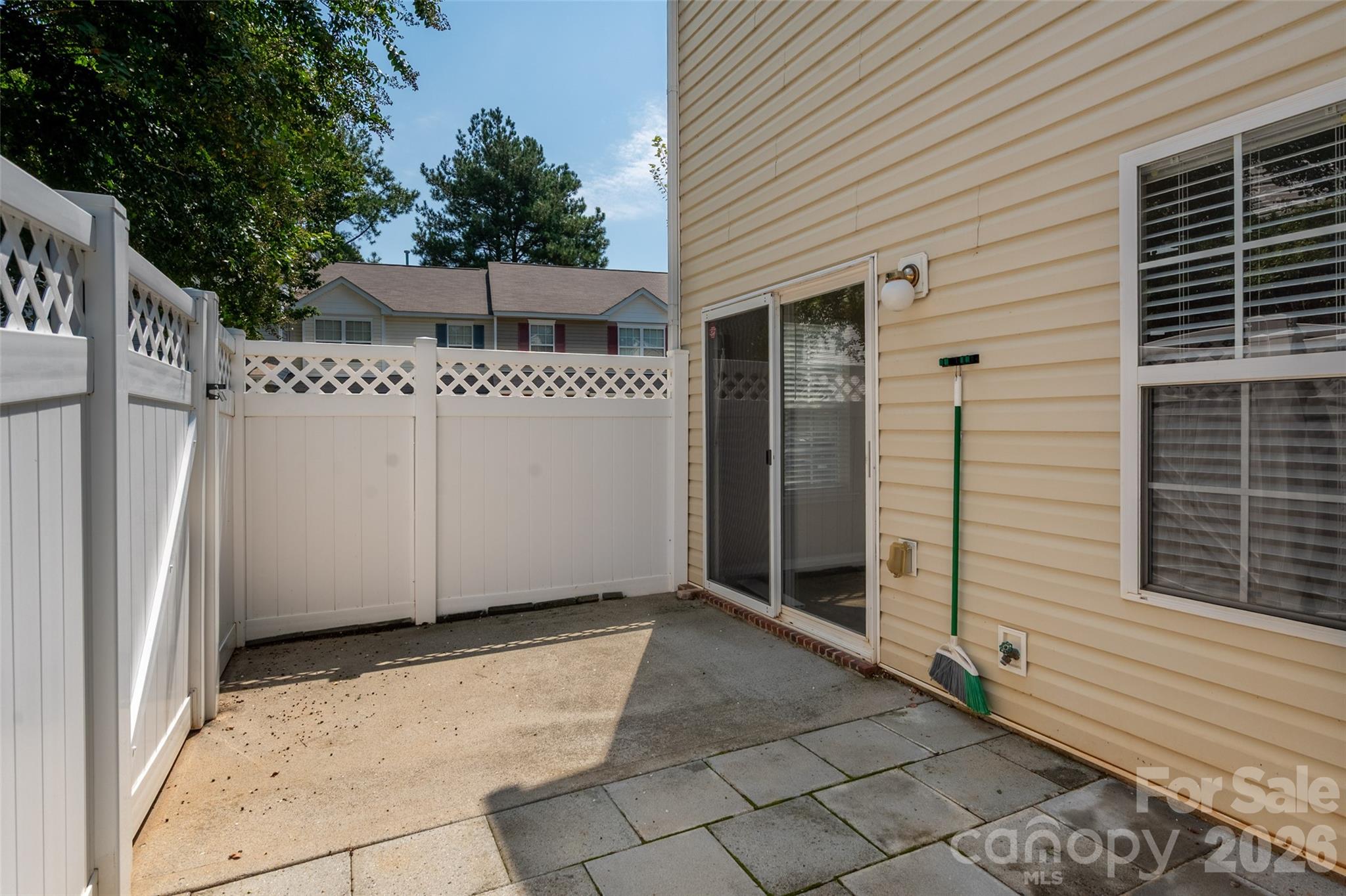 620 Fountain Court Property Photo 25