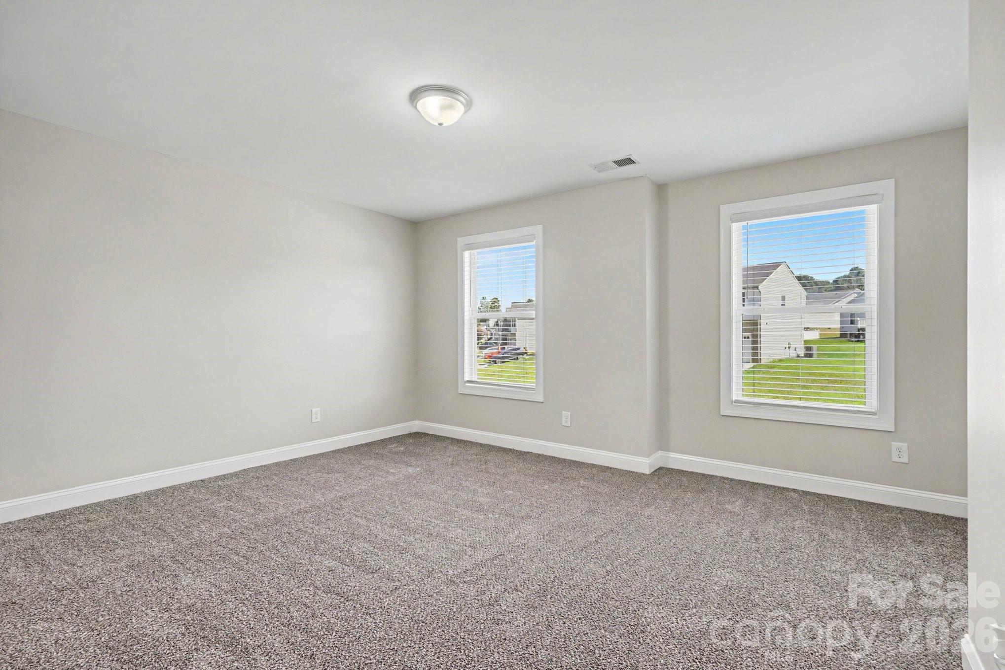 1548 Mayfair Drive Property Photo 9