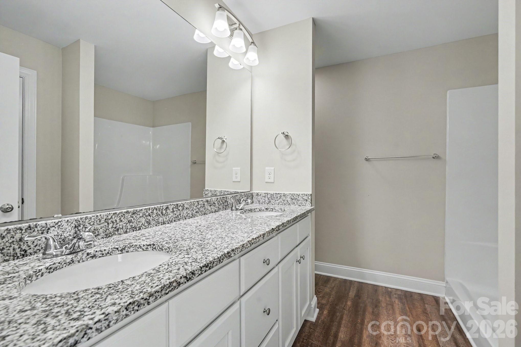 1548 Mayfair Drive Property Photo 13