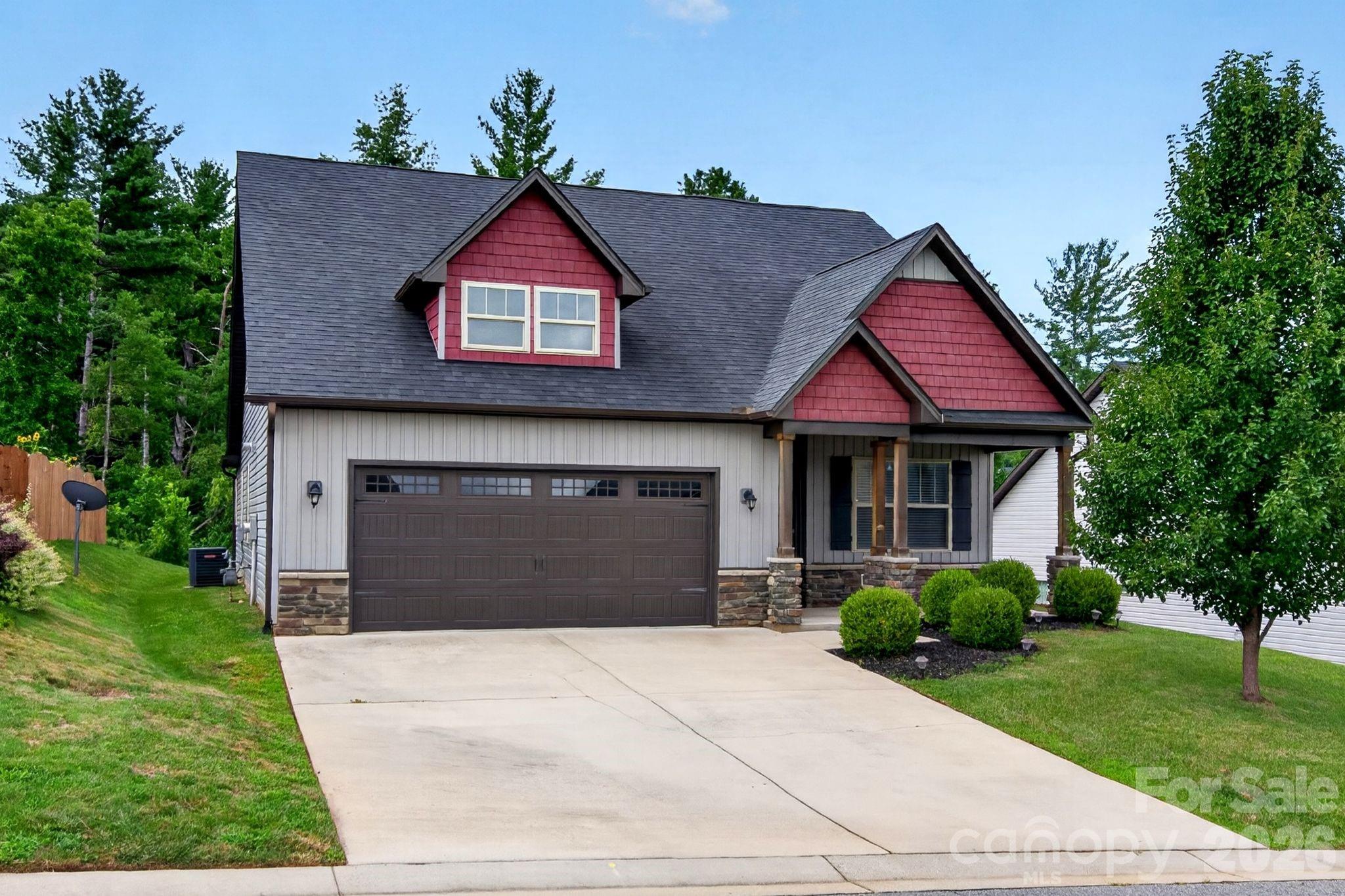 214 Water Leaf Drive Property Photo 2