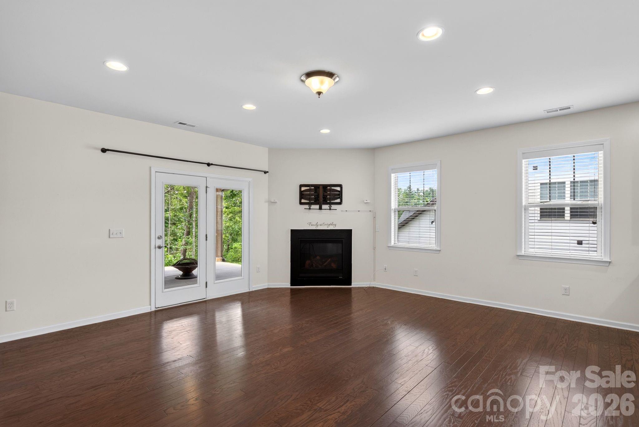 214 Water Leaf Drive Property Photo 8